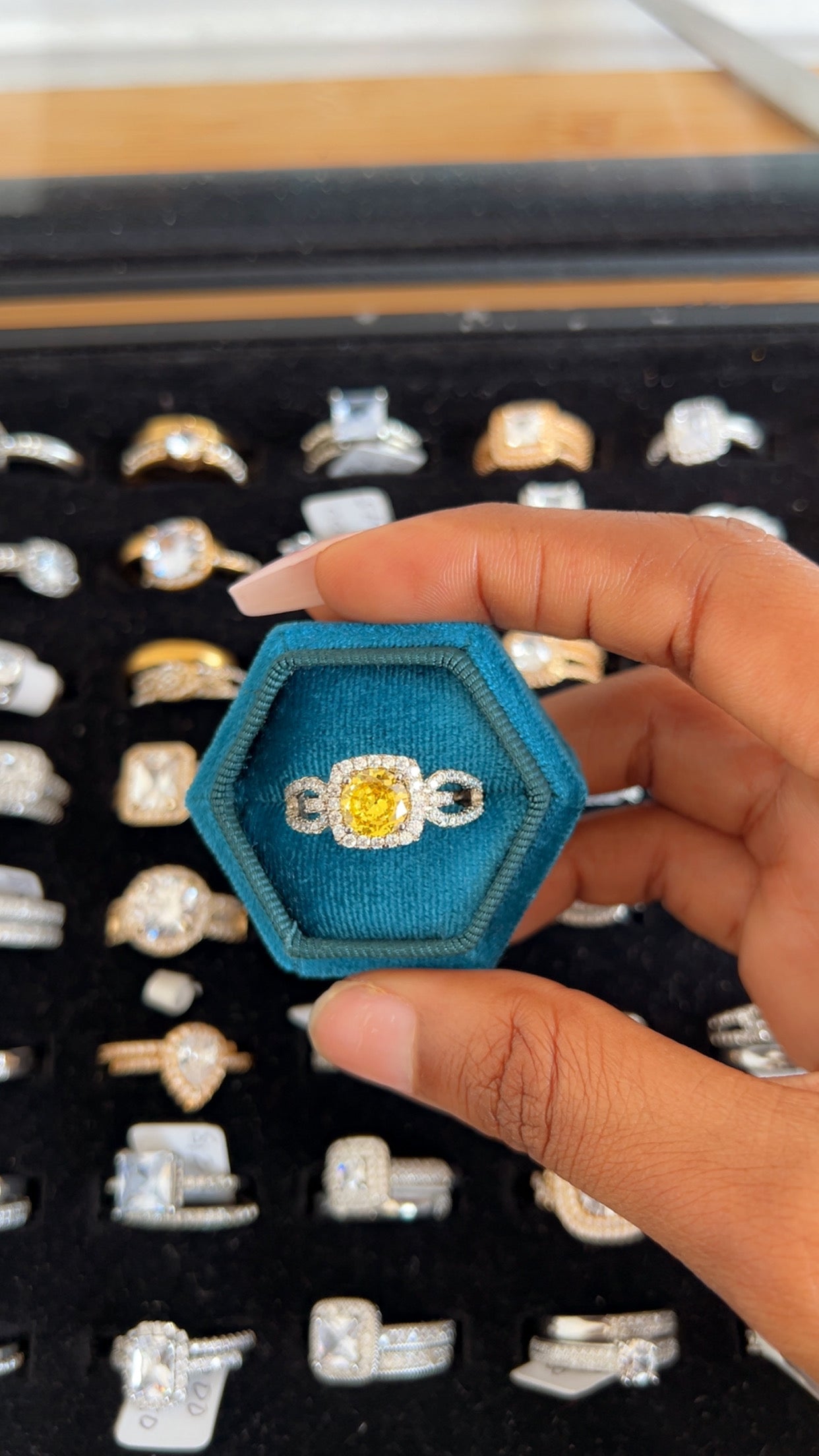 Women’s Engagement Ring (RR112)
