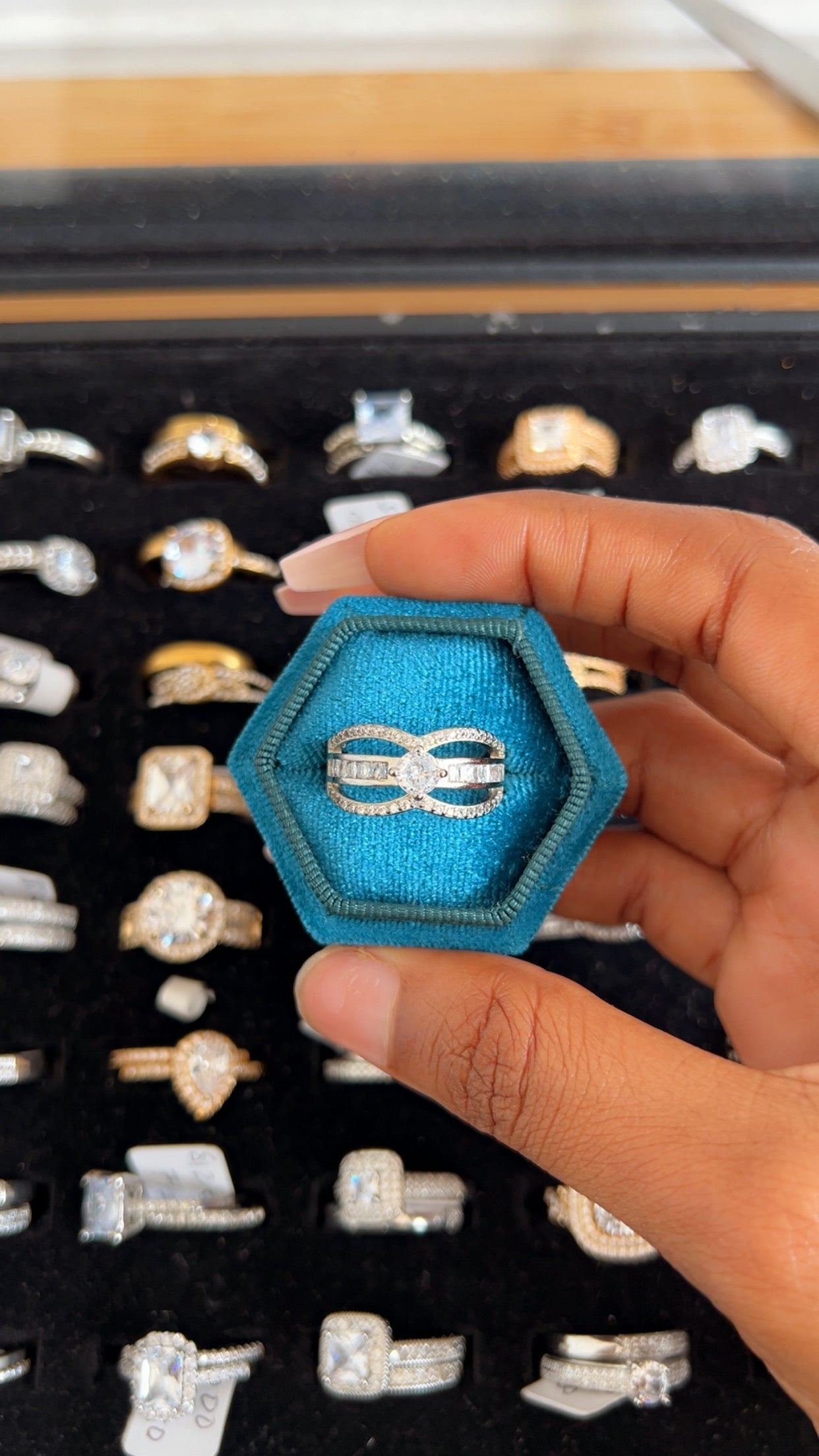Women’s Engagement Ring (RR130)