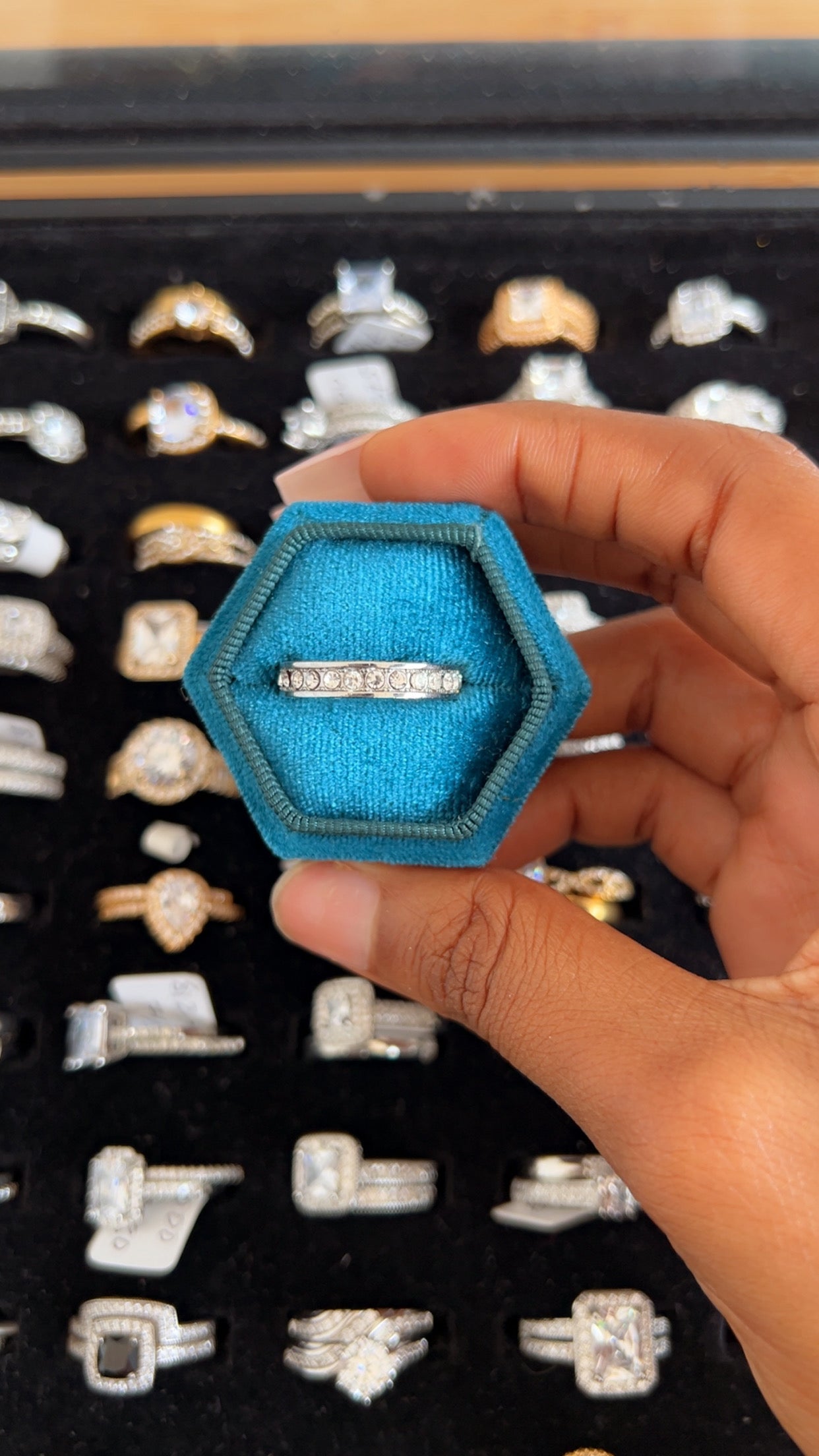 Women’s Engagement Ring (RR098)