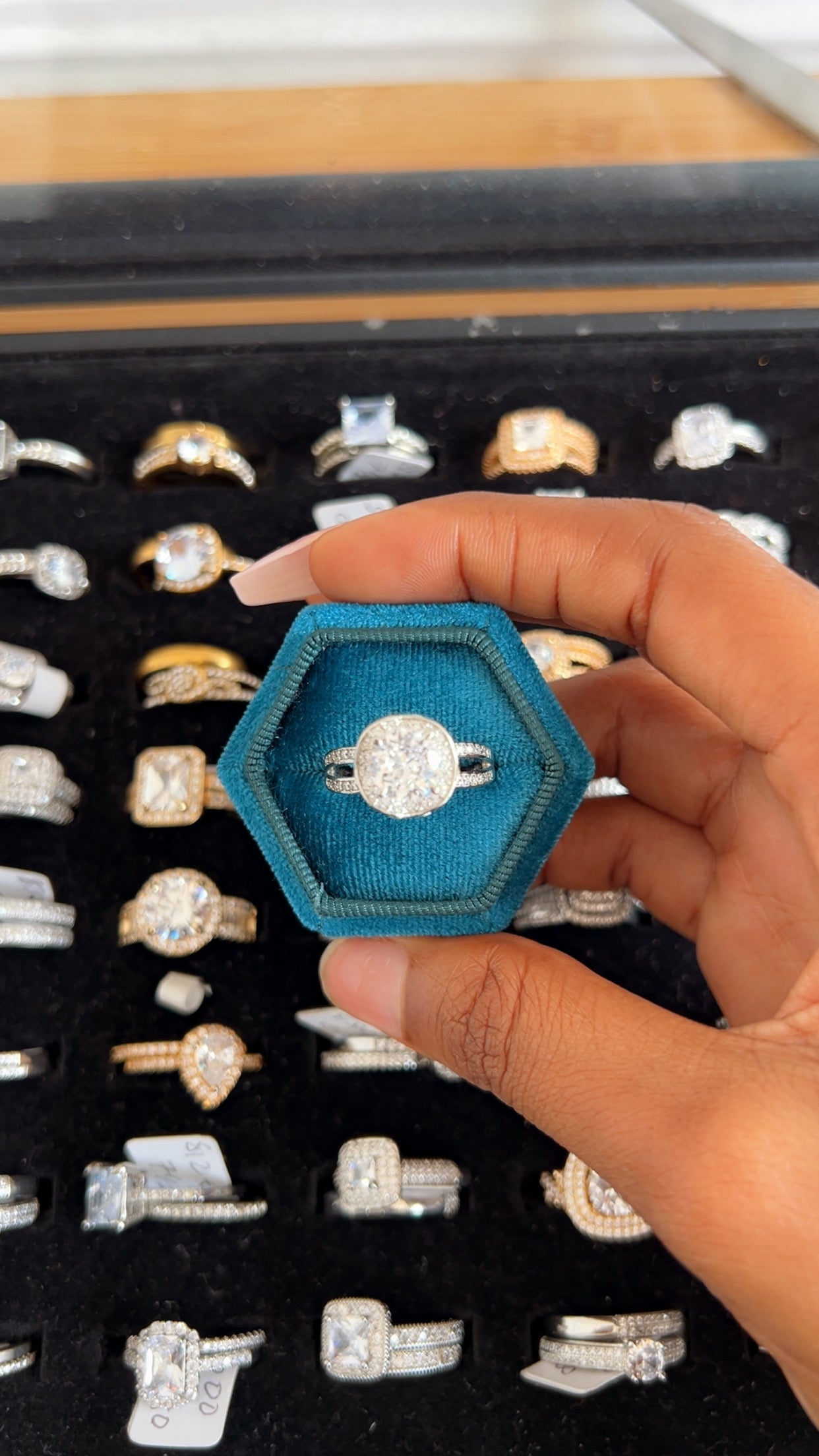 Women’s Engagement Ring (RR125)