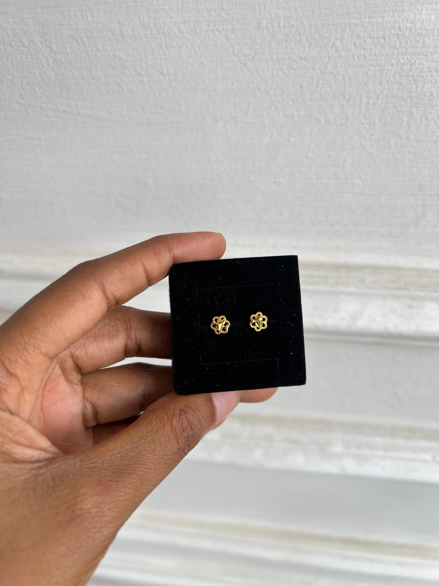 Stud earrings (Rbs881)