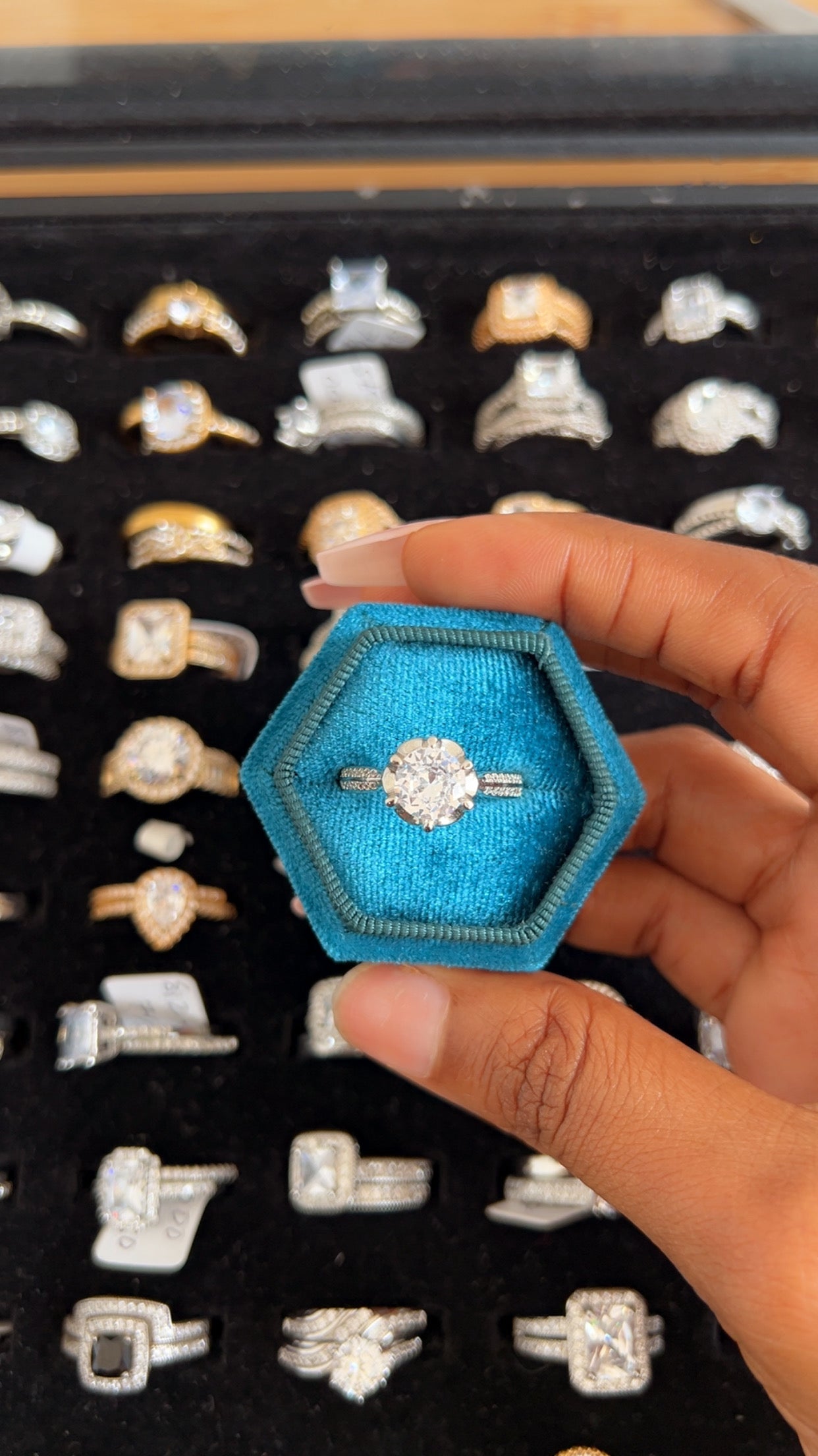 Women’s Engagement Ring (RR108)