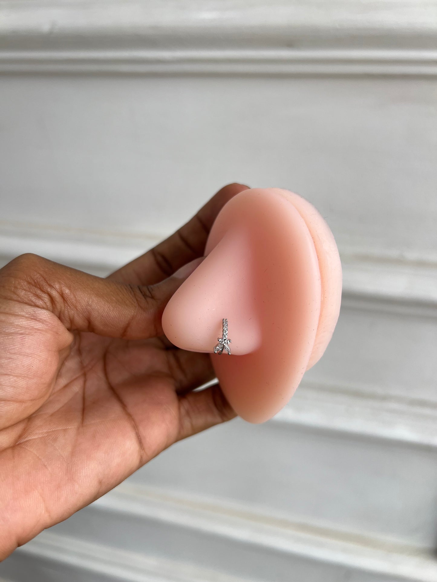 Clip on nose ring (Rbs902)