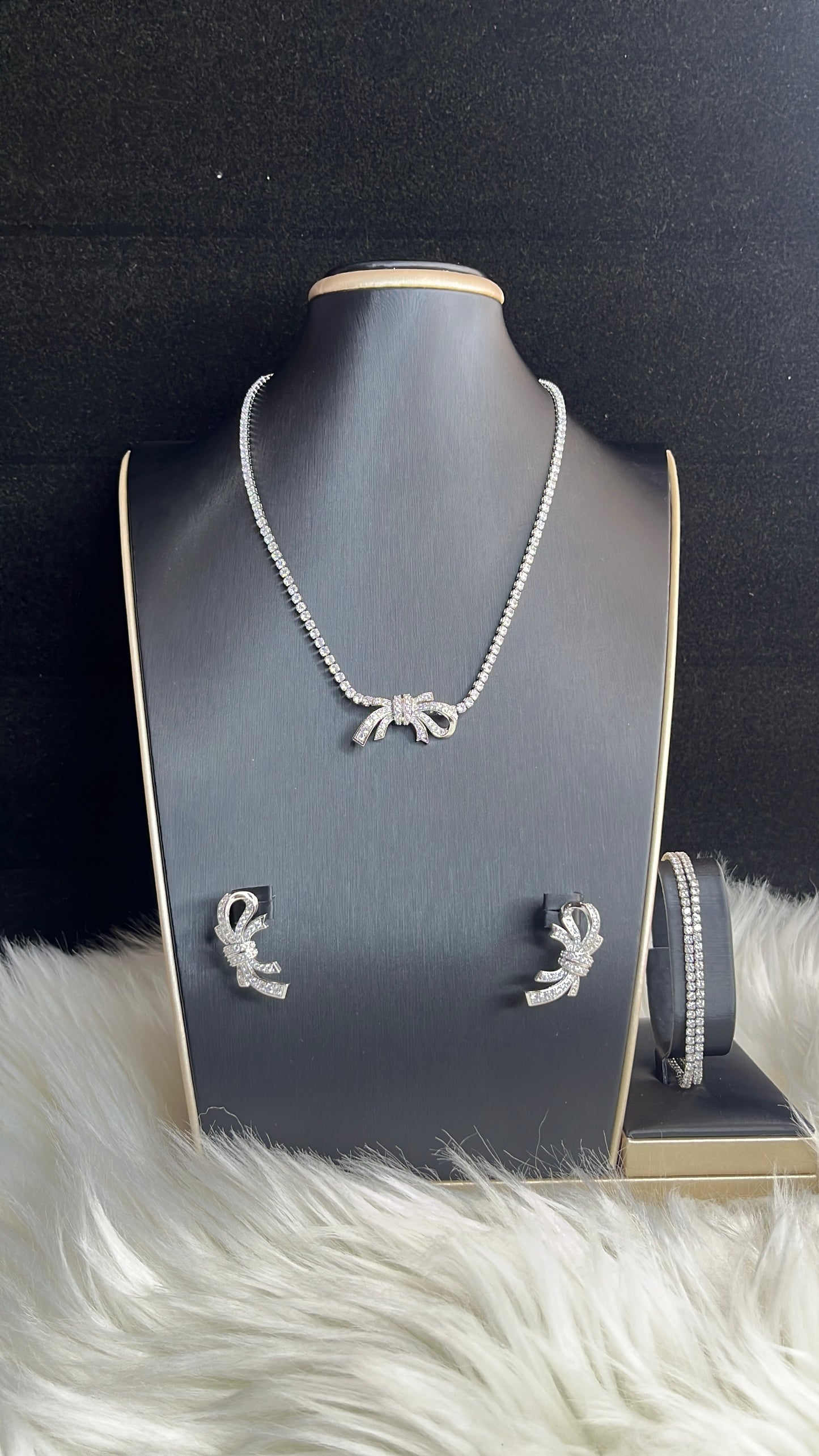 Zircon set (Rbs331)