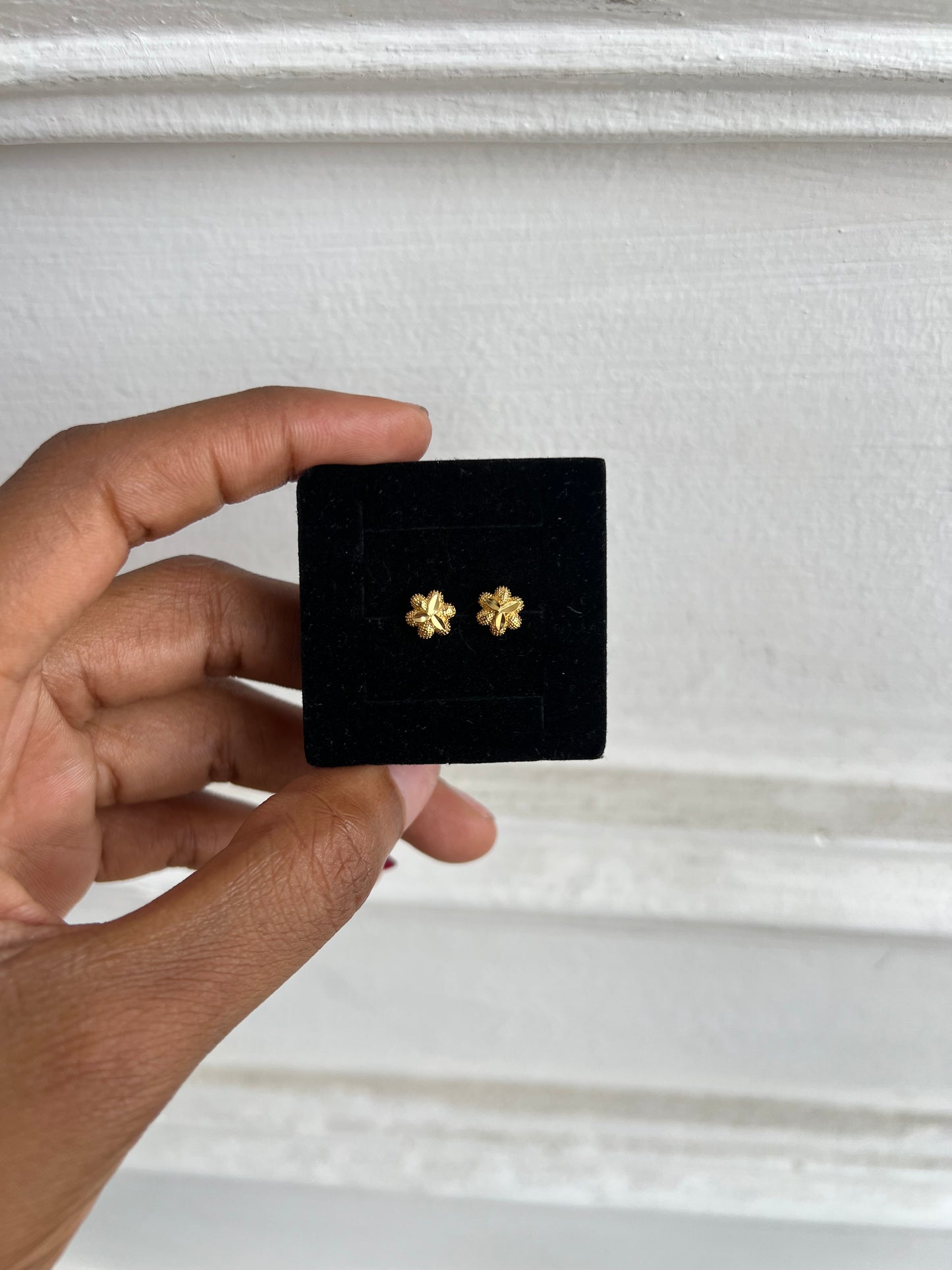 Stud earrings (Rbs879)