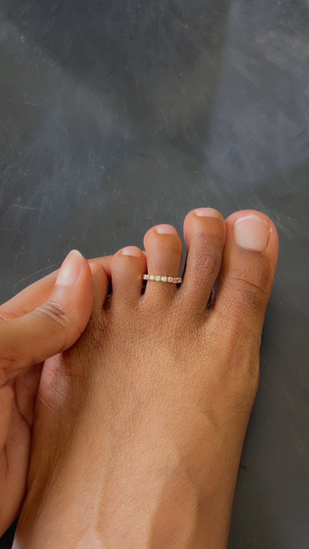 Toe rings