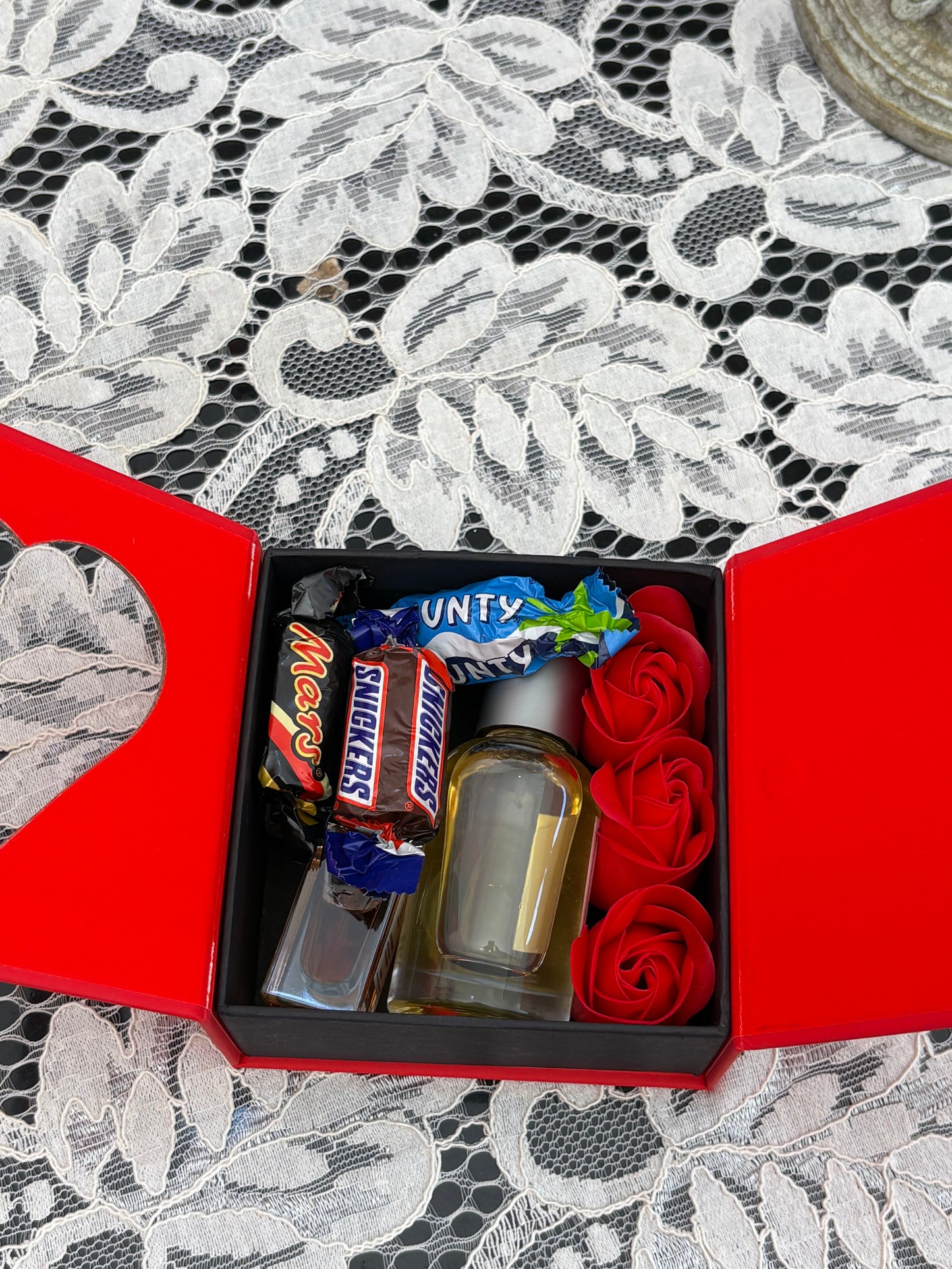 ELAN PERFUME GIFT BOX
