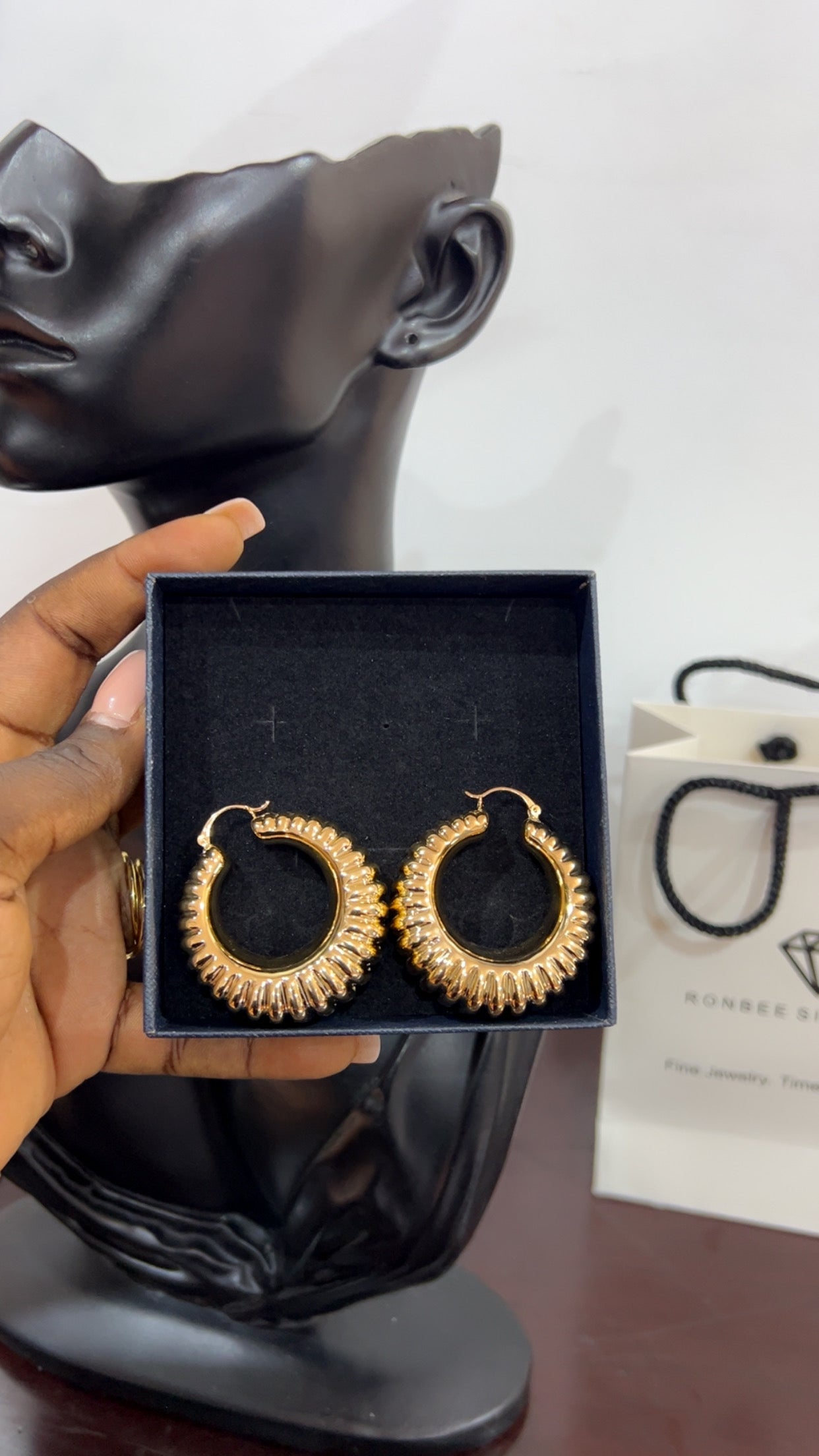 Earrings (Rbg008)