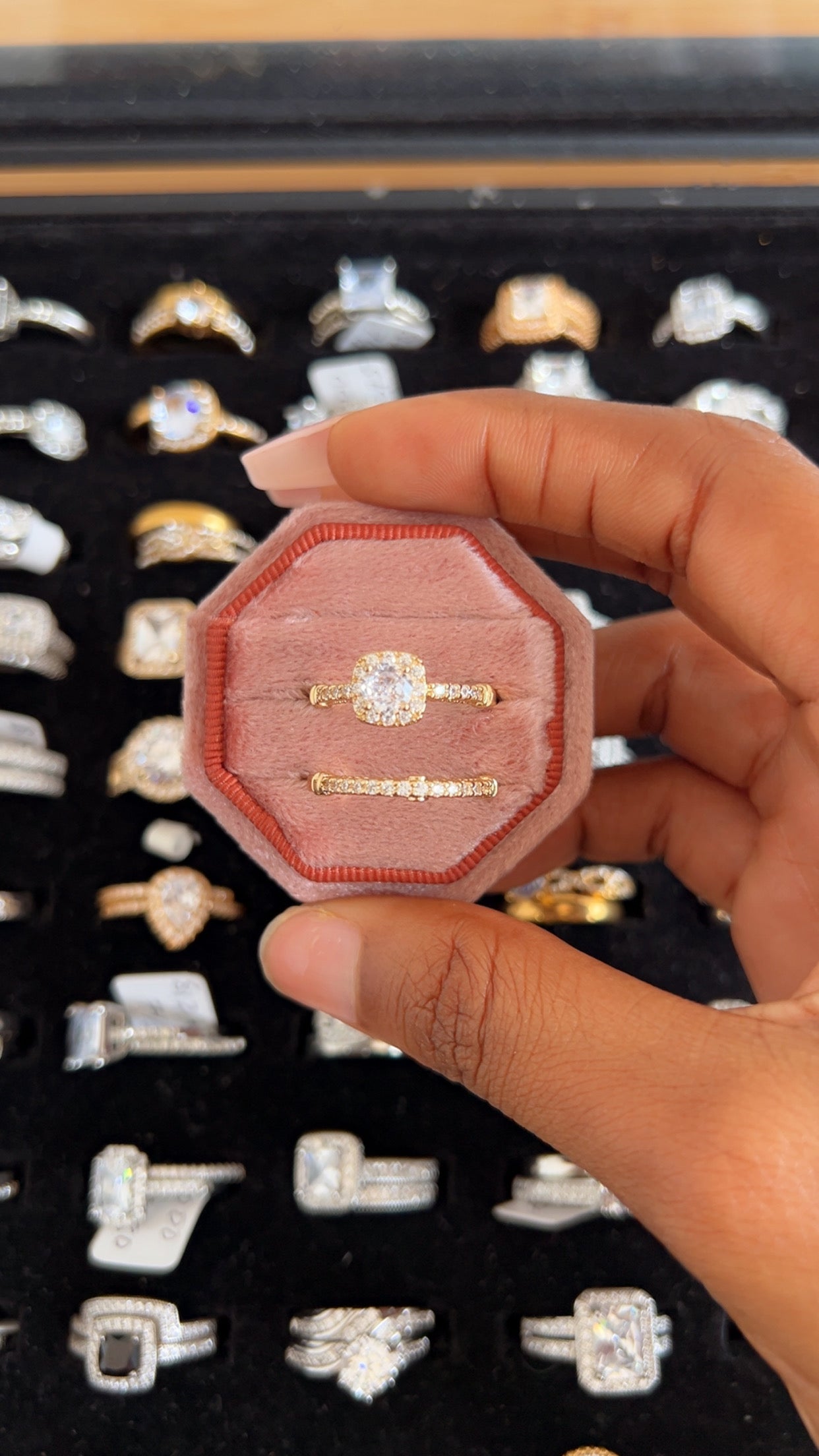 Women’s Engagement Ring (RR102)