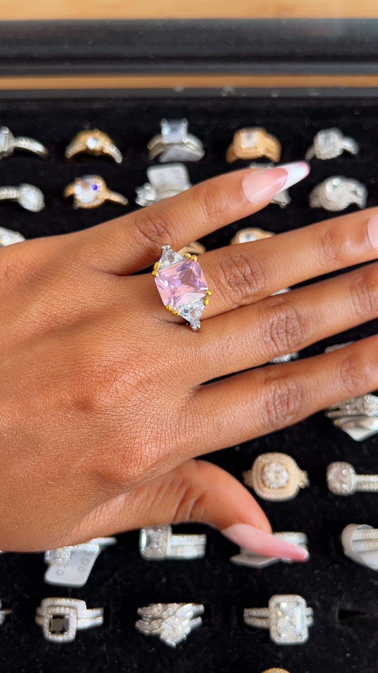 Women’s Engagement Ring (RR097)