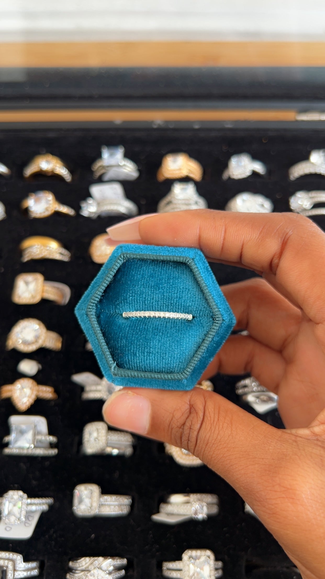 Women’s Engagement Ring (RR016)