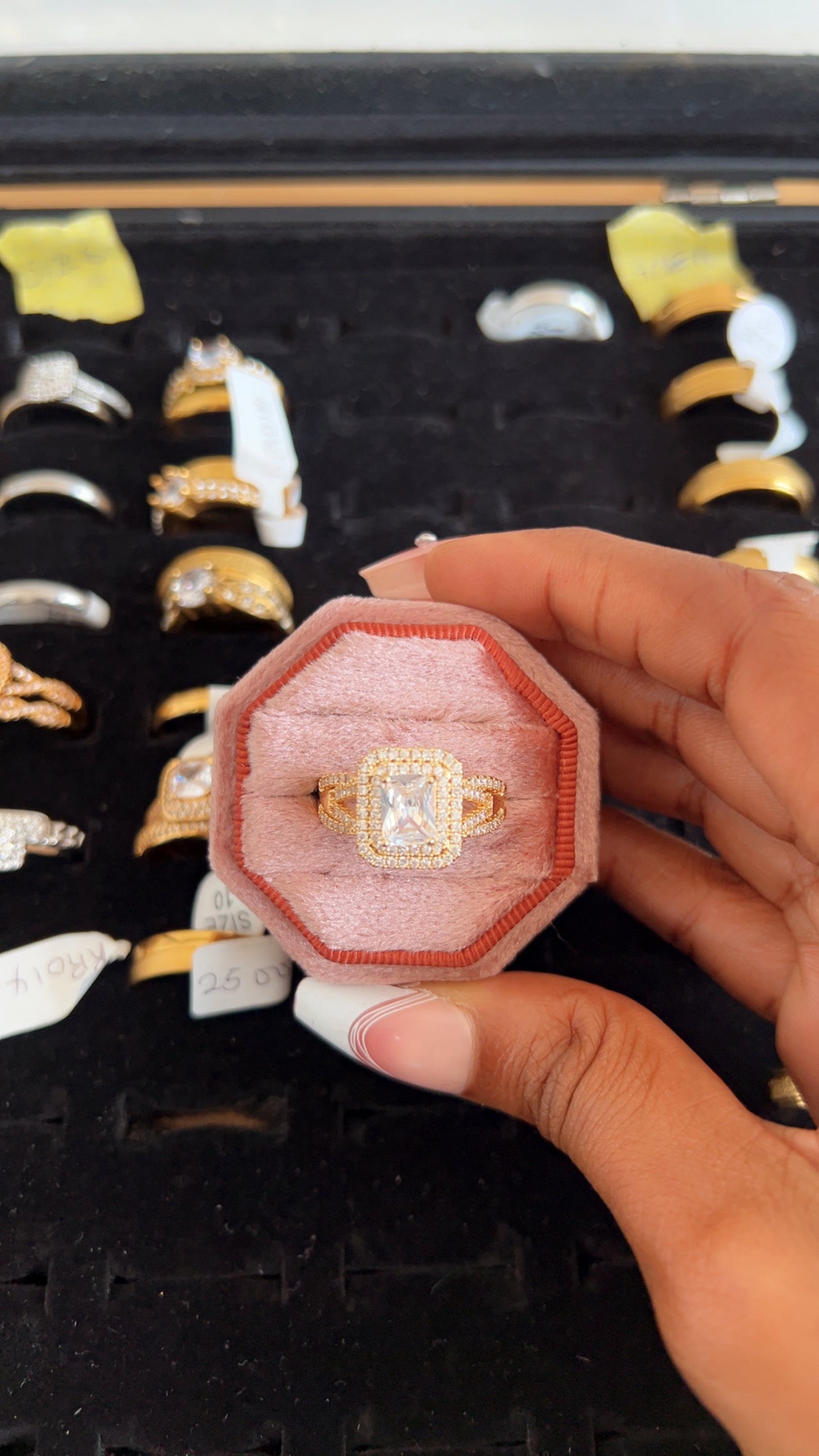 Women’s Engagement Ring (RR062)