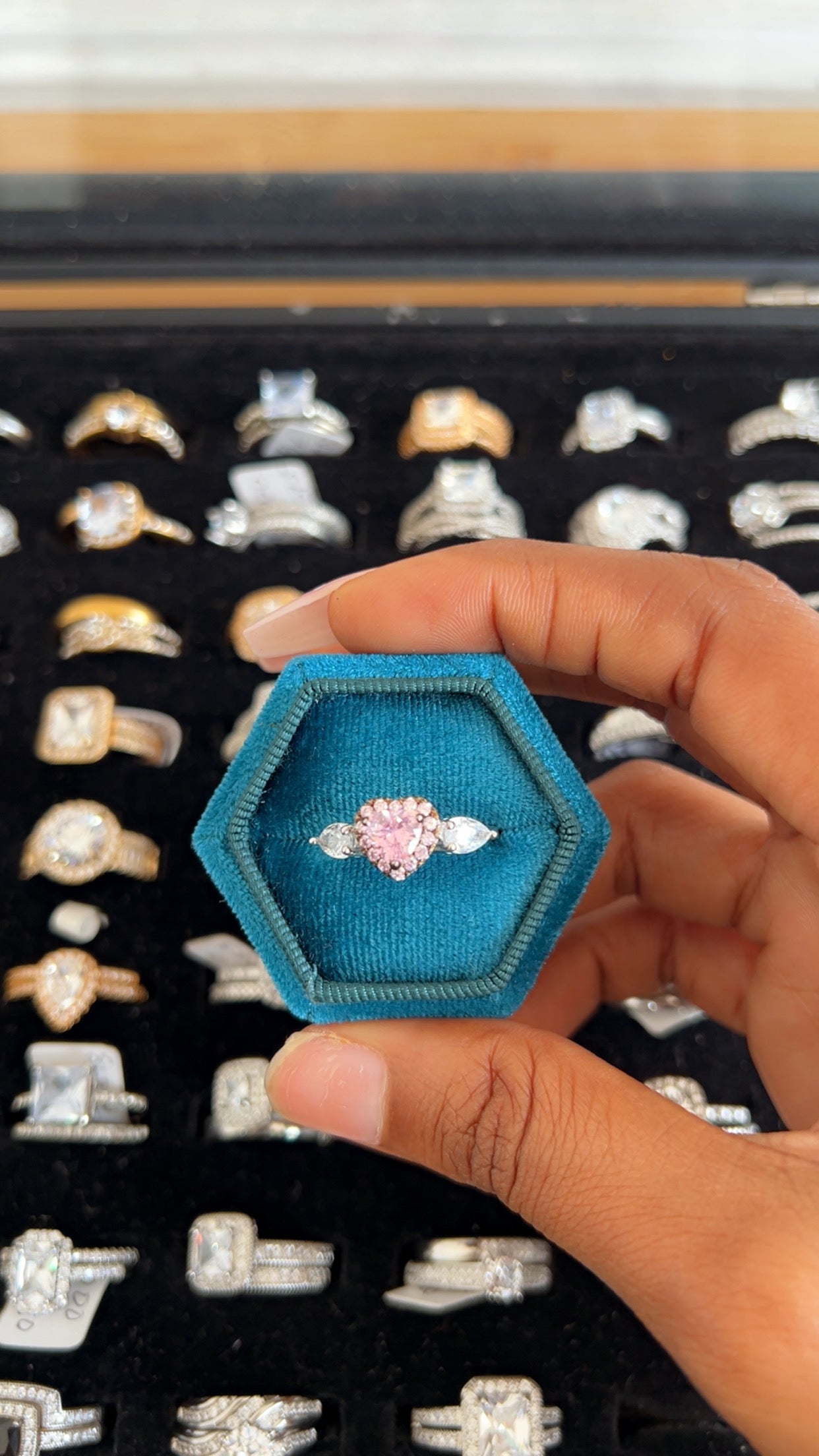 Women’s Engagement Ring (RR024)