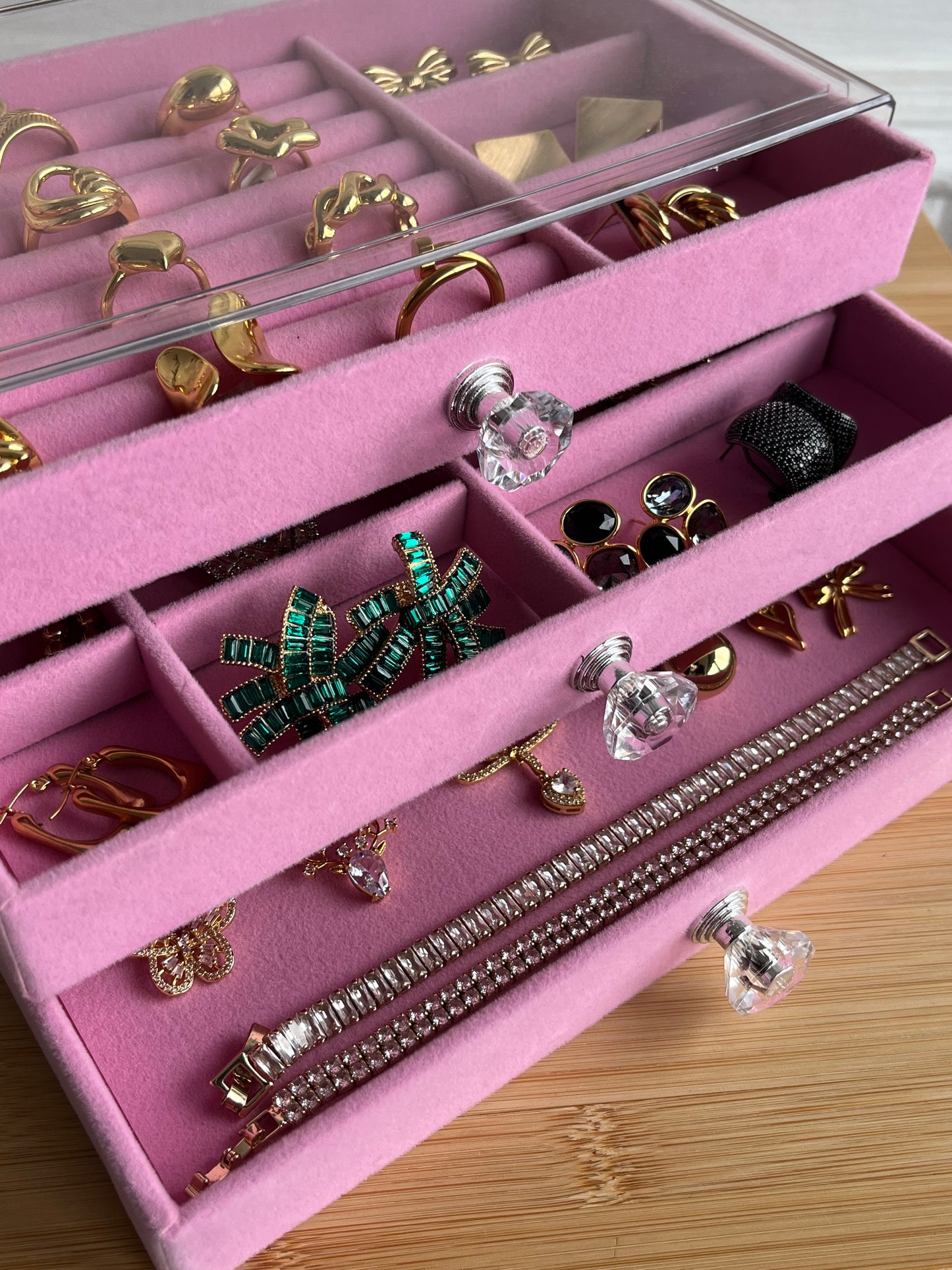 Jewelry box ￼