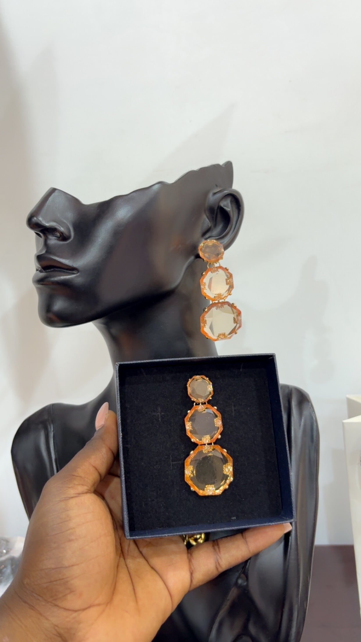 Earrings (RBE048)