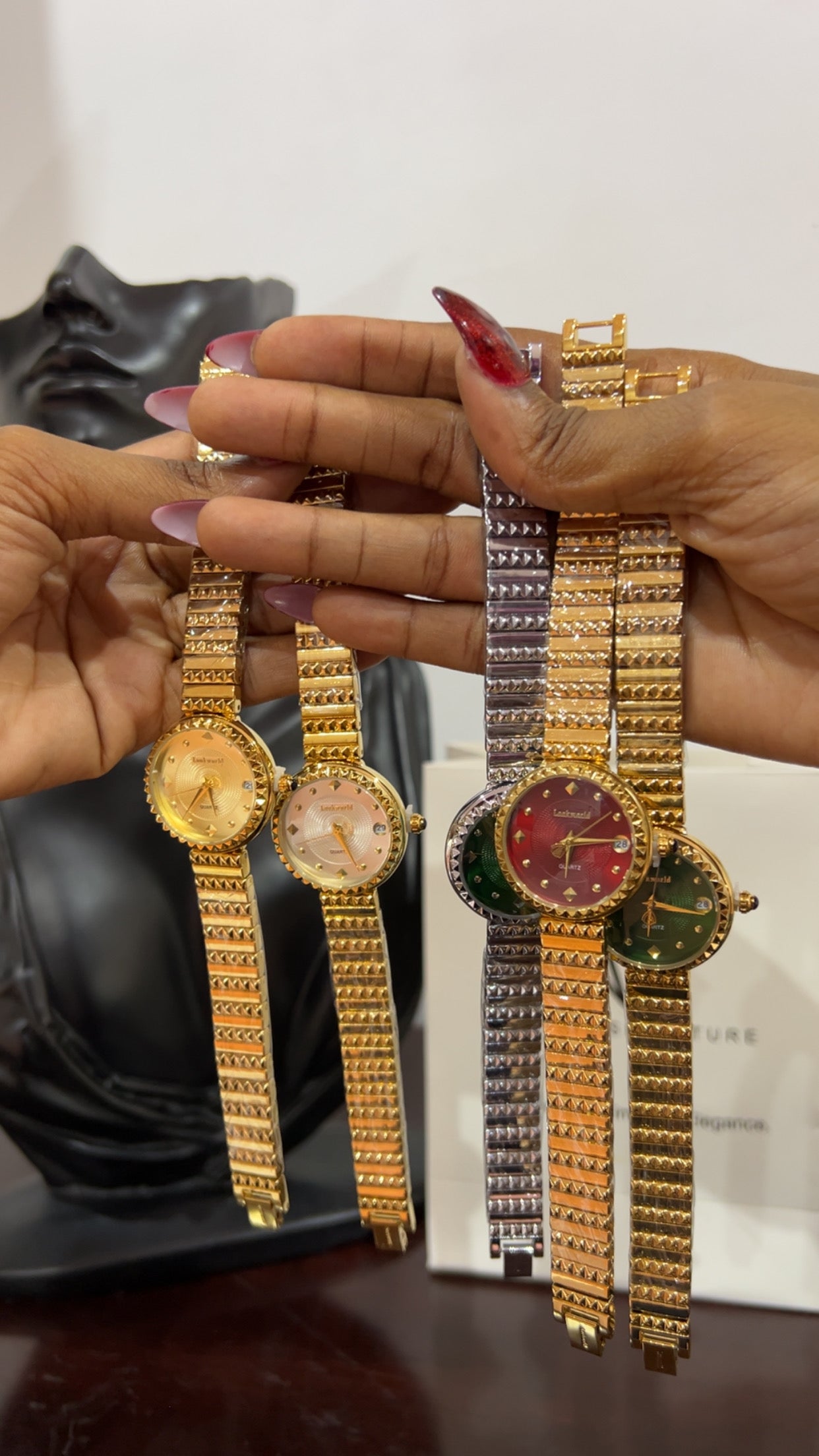 Gold crest vintage wristwatch