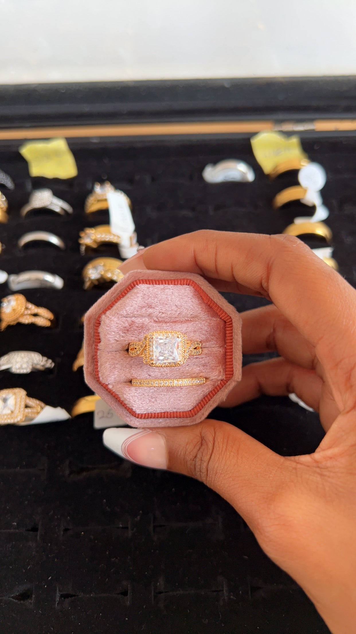 Women’s Engagement Ring (RR064)