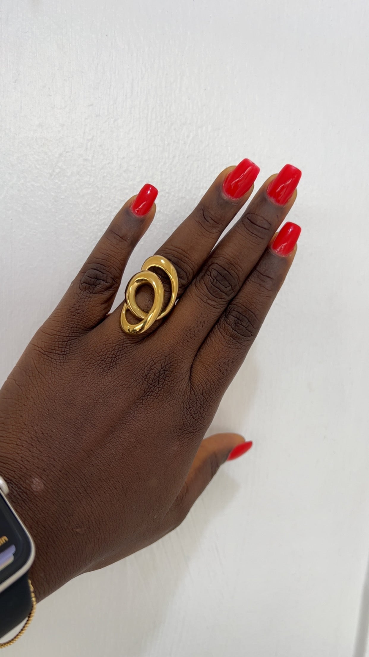 Knuckle ring