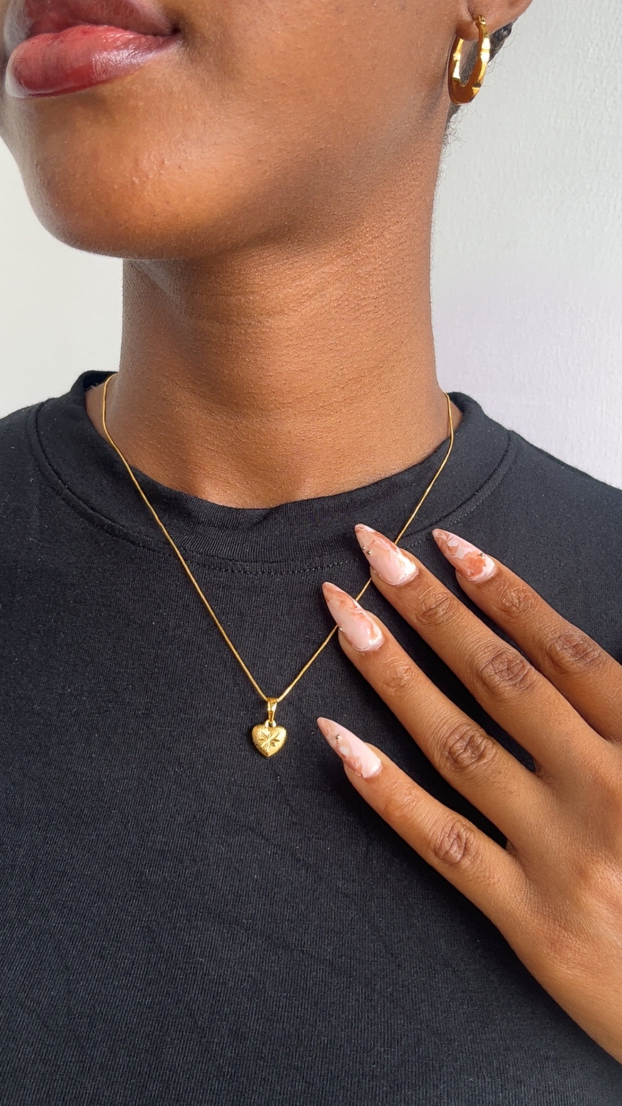 Amoura Necklace