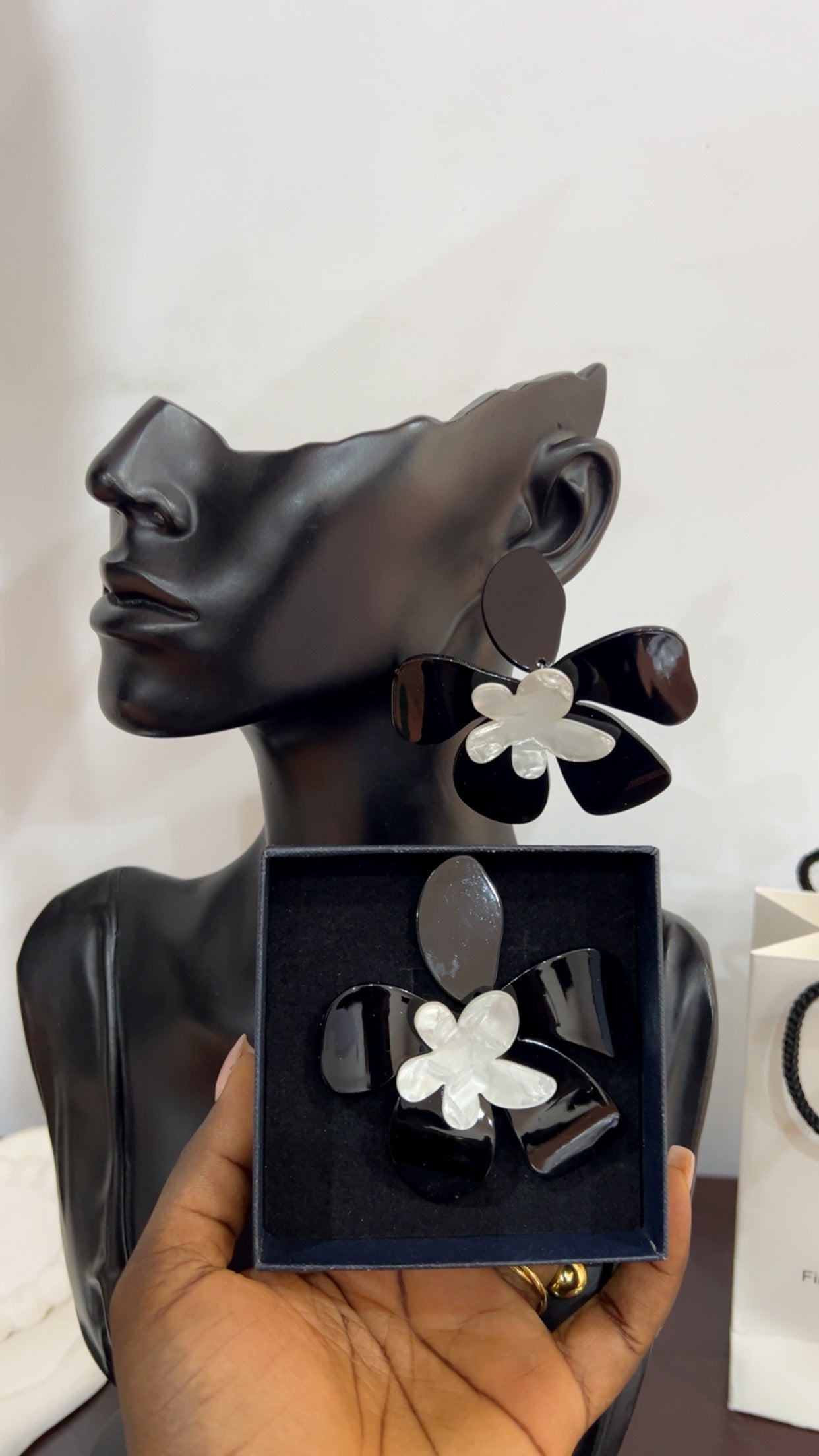 Earrings (Rbe004)