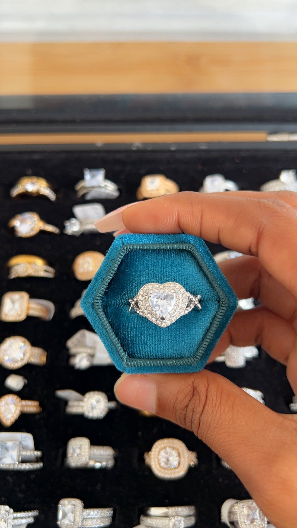 Women’s Engagement Ring (RR090)