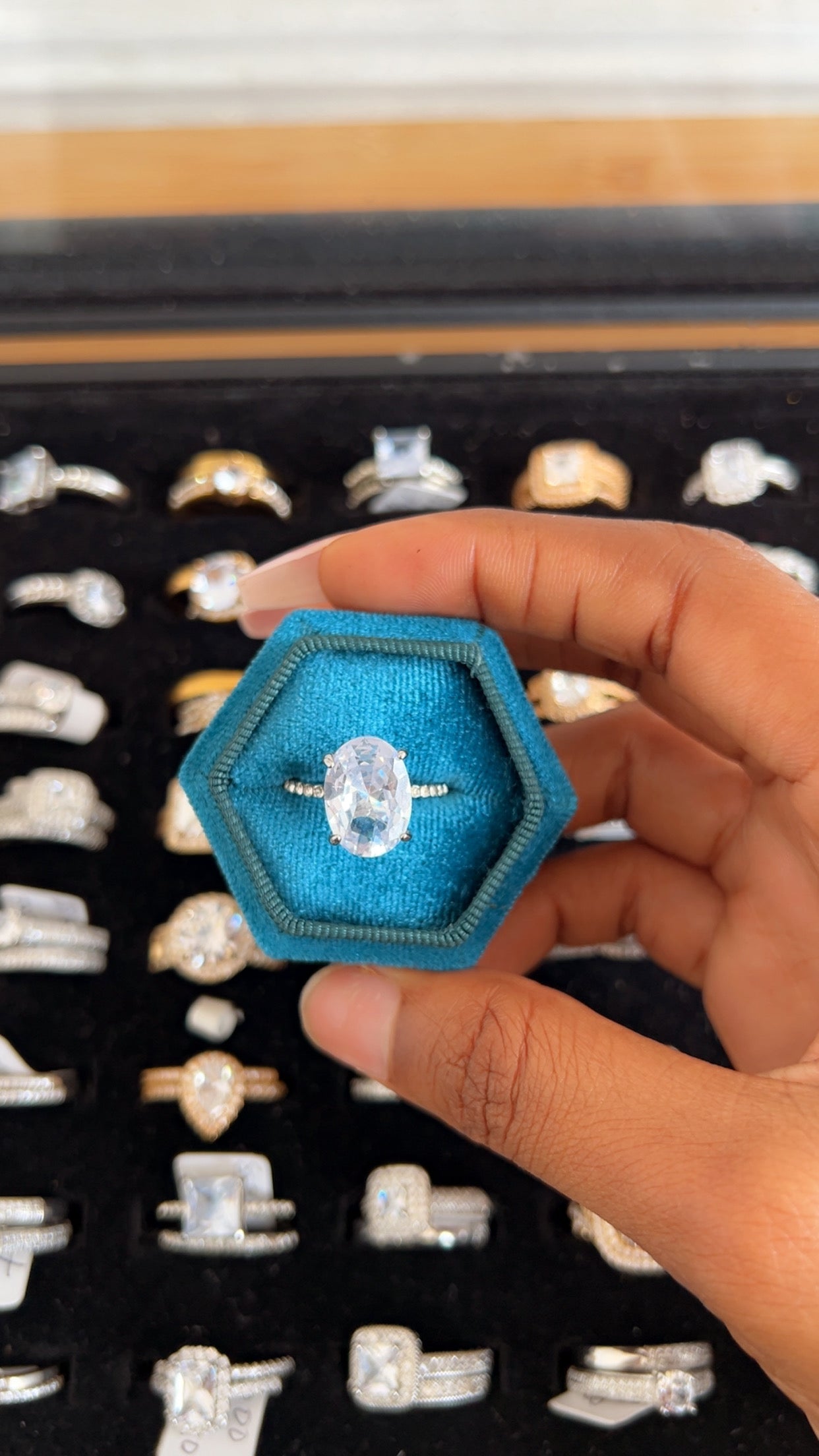 Women’s Engagement Ring (RR032)