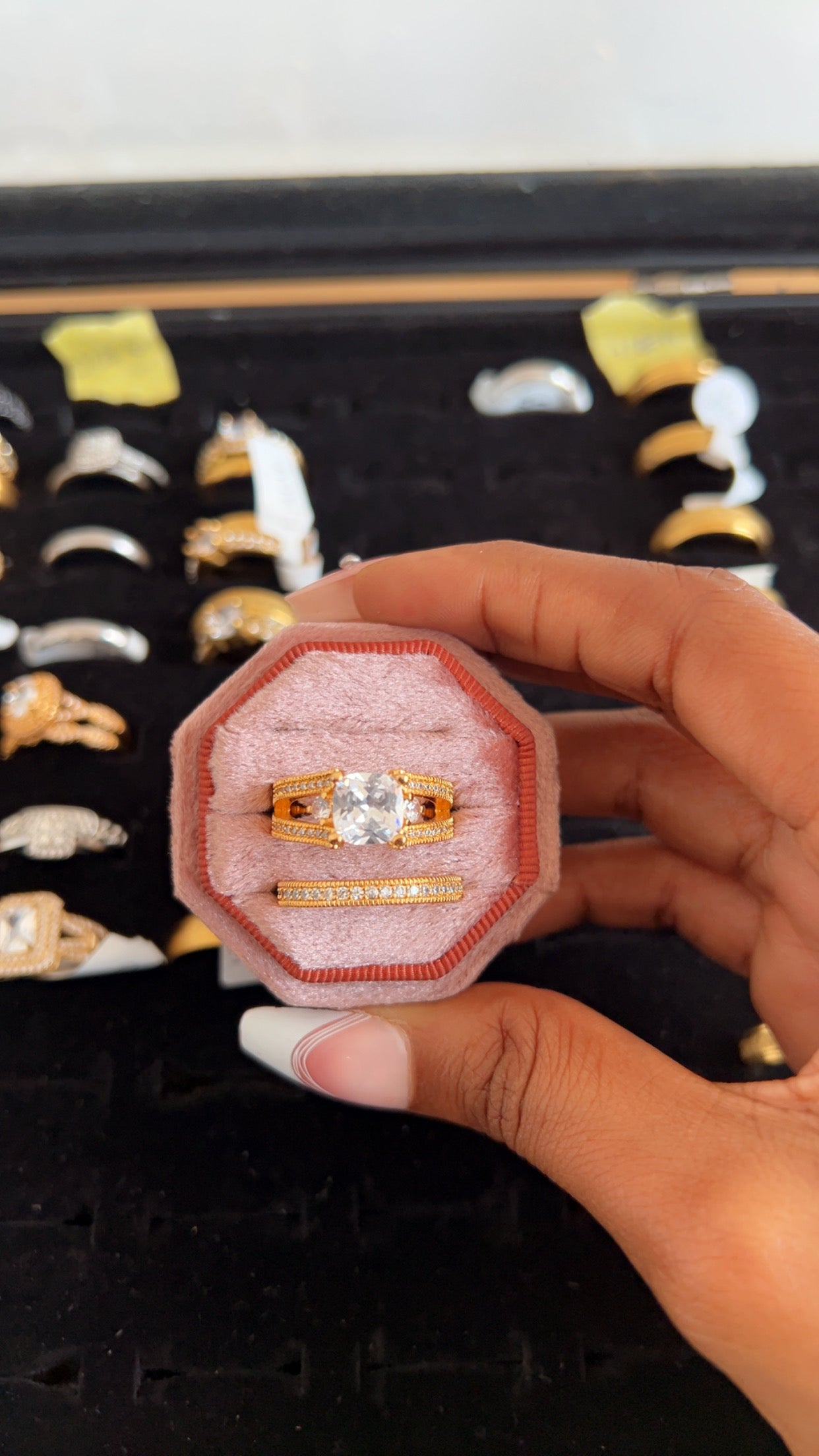 Women’s Engagement Ring (RR060)