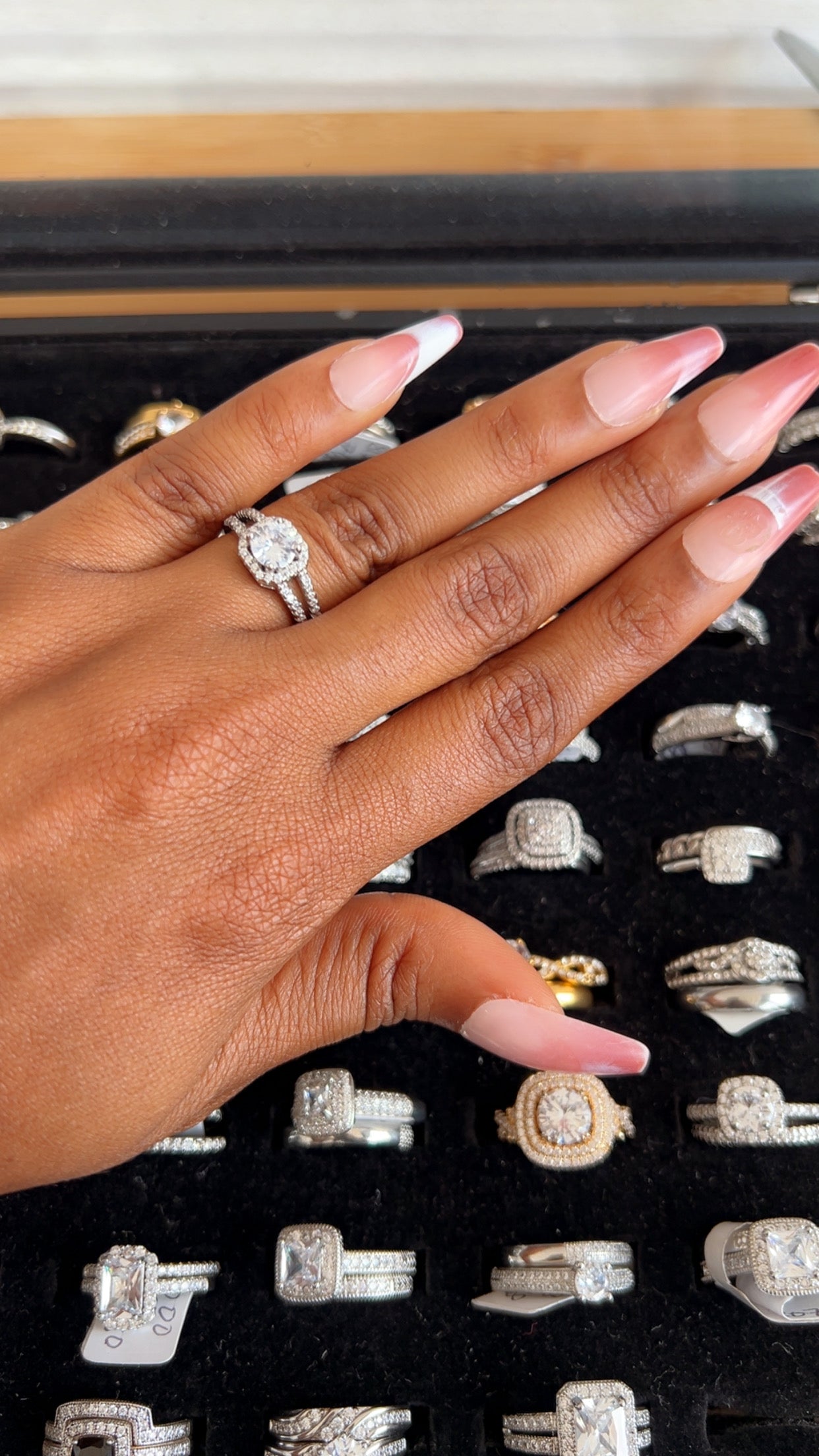 Women’s Engagement Ring (RR018)