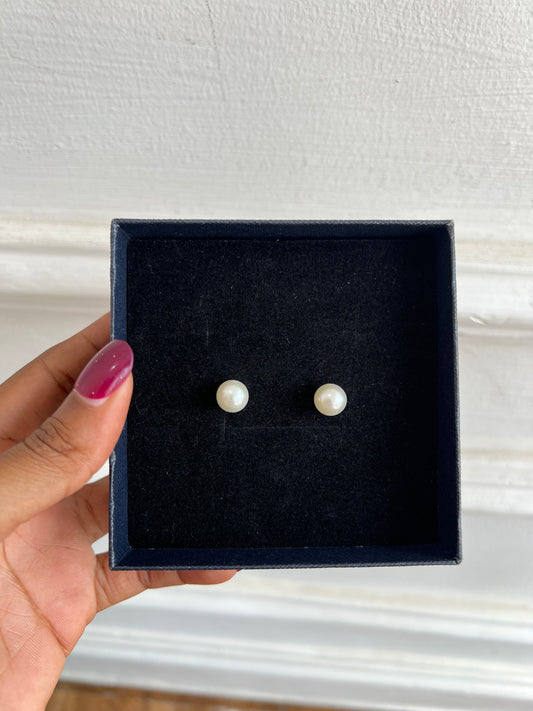 Stud earrings (Rbs083)
