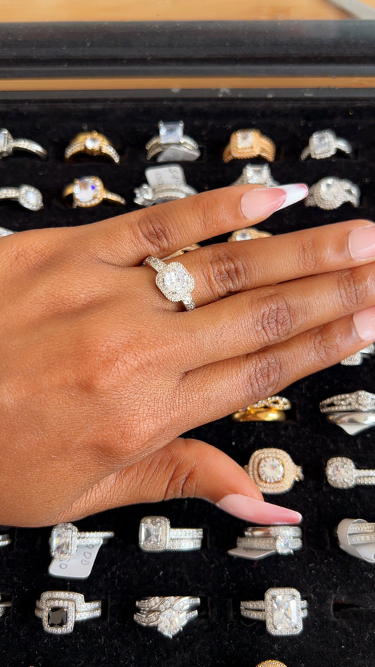 Women’s Engagement Ring (RR107)