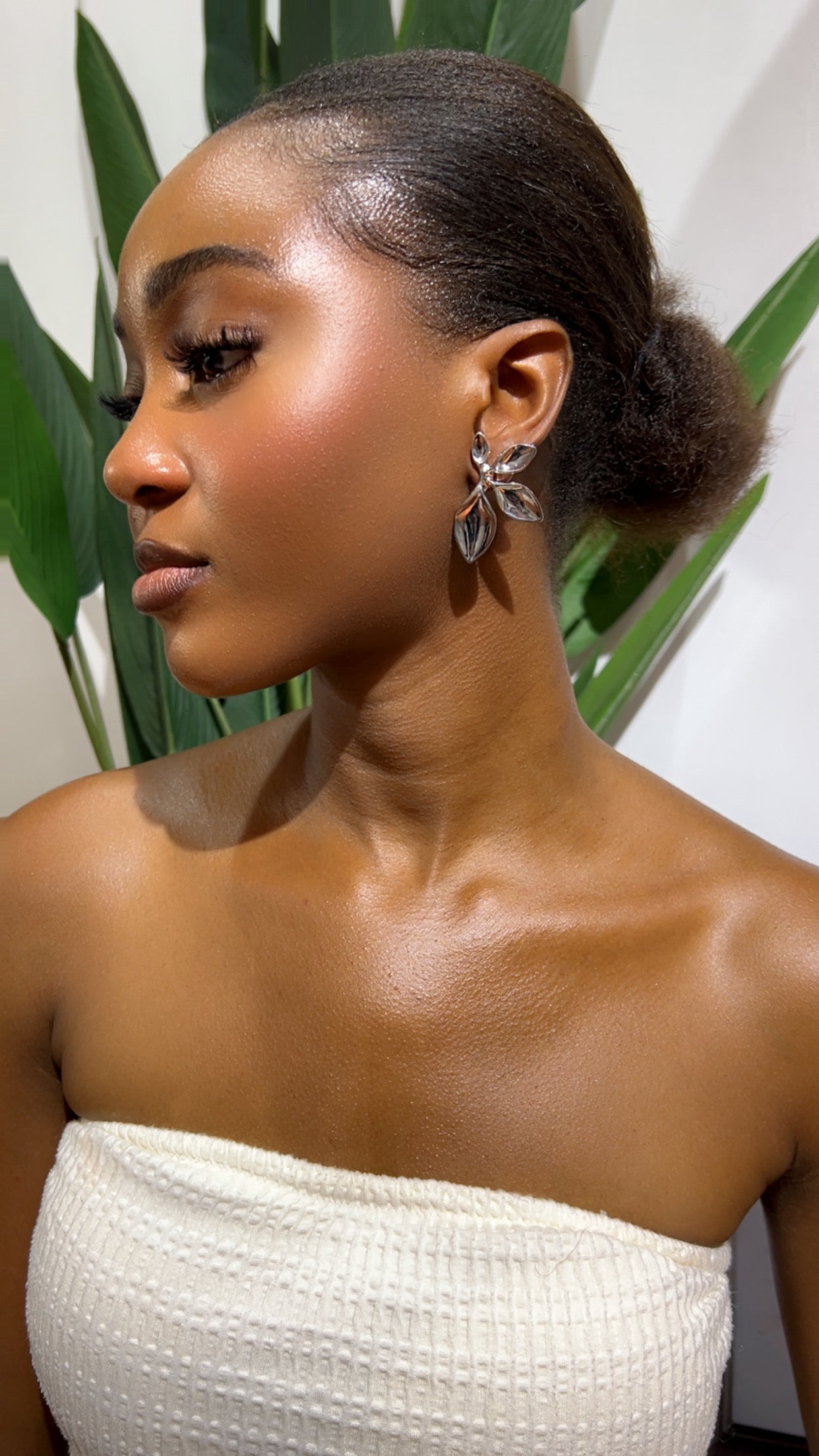 Donna statement Earrings (Rbs539)