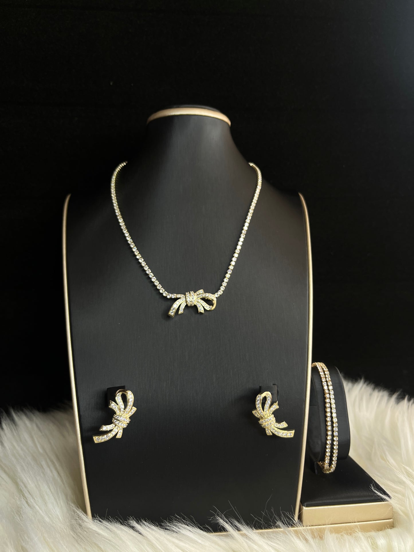 Zircon set (Rbs331)