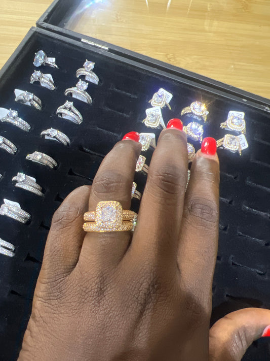 Women’s Engagement Ring (RR070)