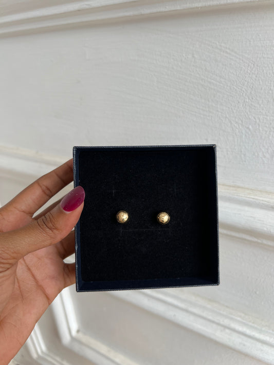 Stud earrings (rb240)