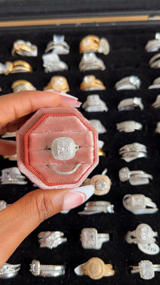 Women’s Engagement Ring (RR047)