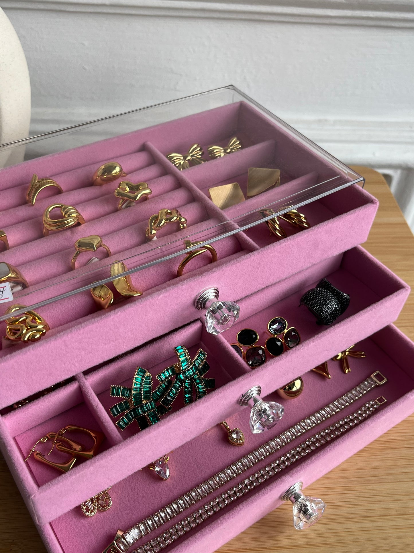Jewelry box ￼