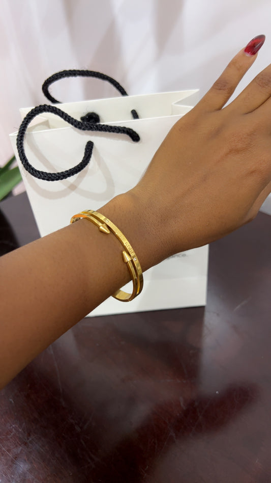 Bracelet (Rb325)