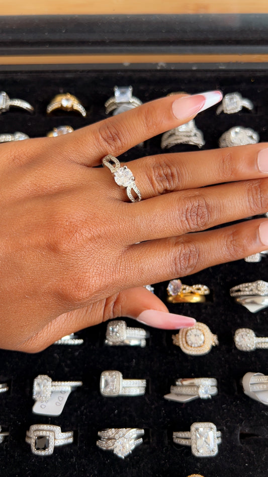 Women’s Engagement Ring (RR104)