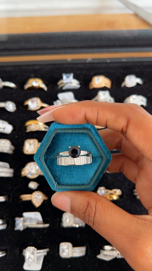 Women’s Engagement Ring (RR127)