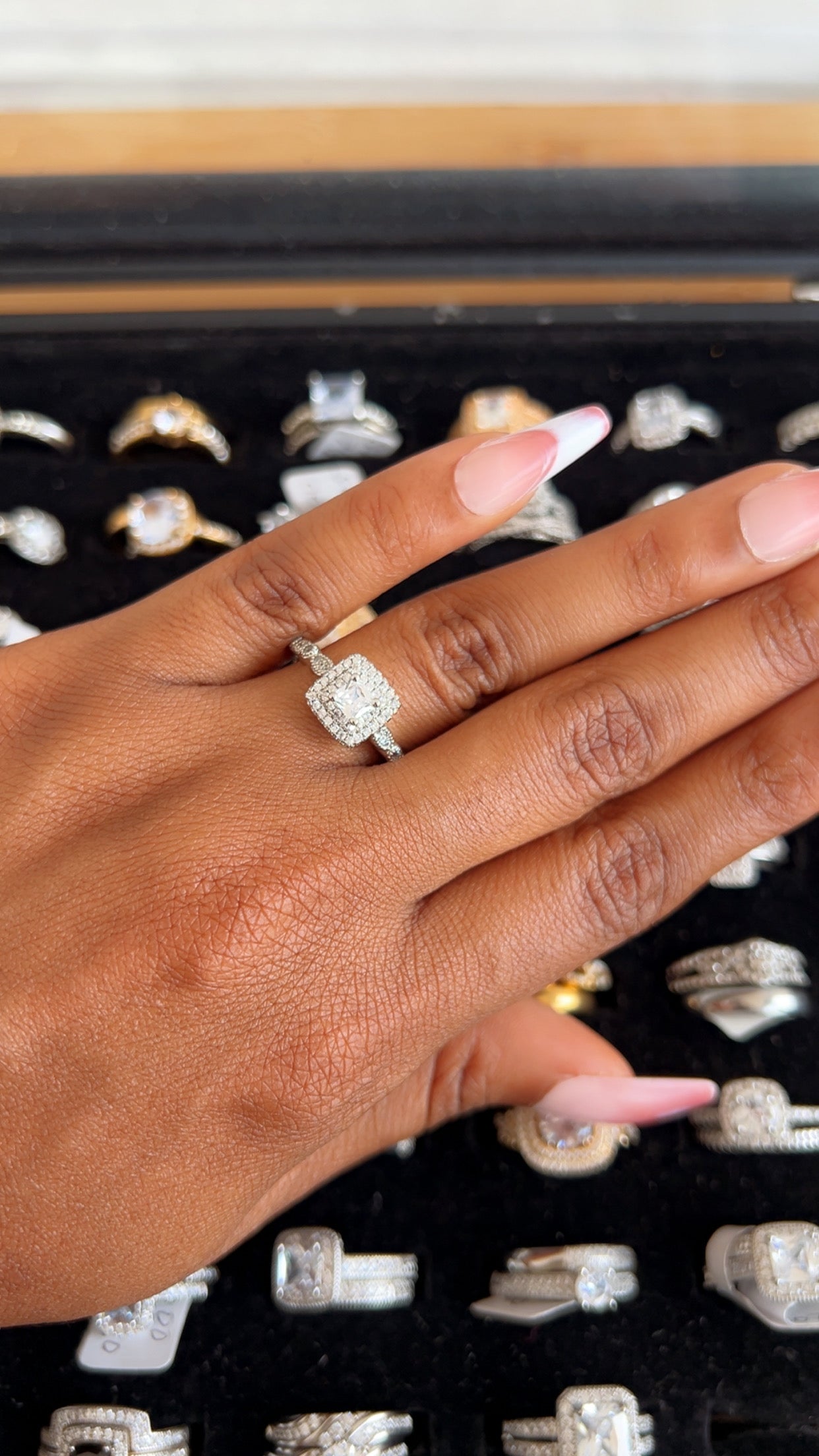 Women’s Engagement Ring (RR026)