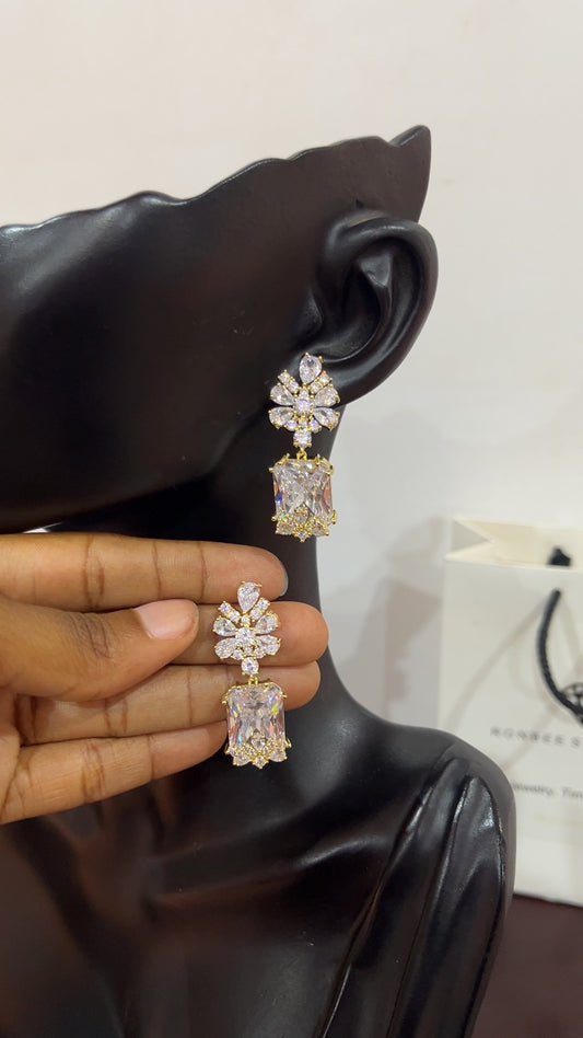 Statement earring (RBS1212)