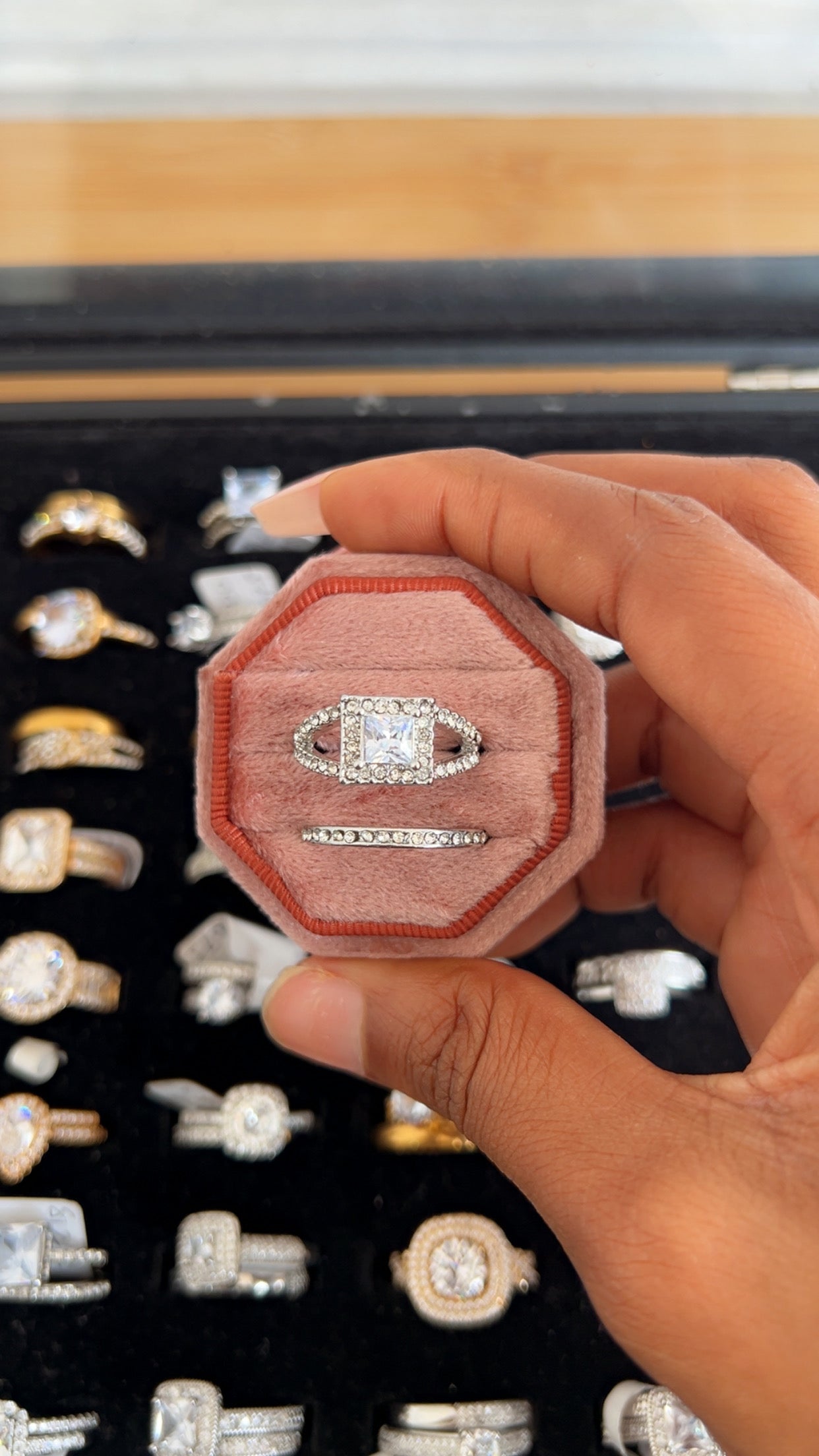 Women’s Engagement Ring (RR088)