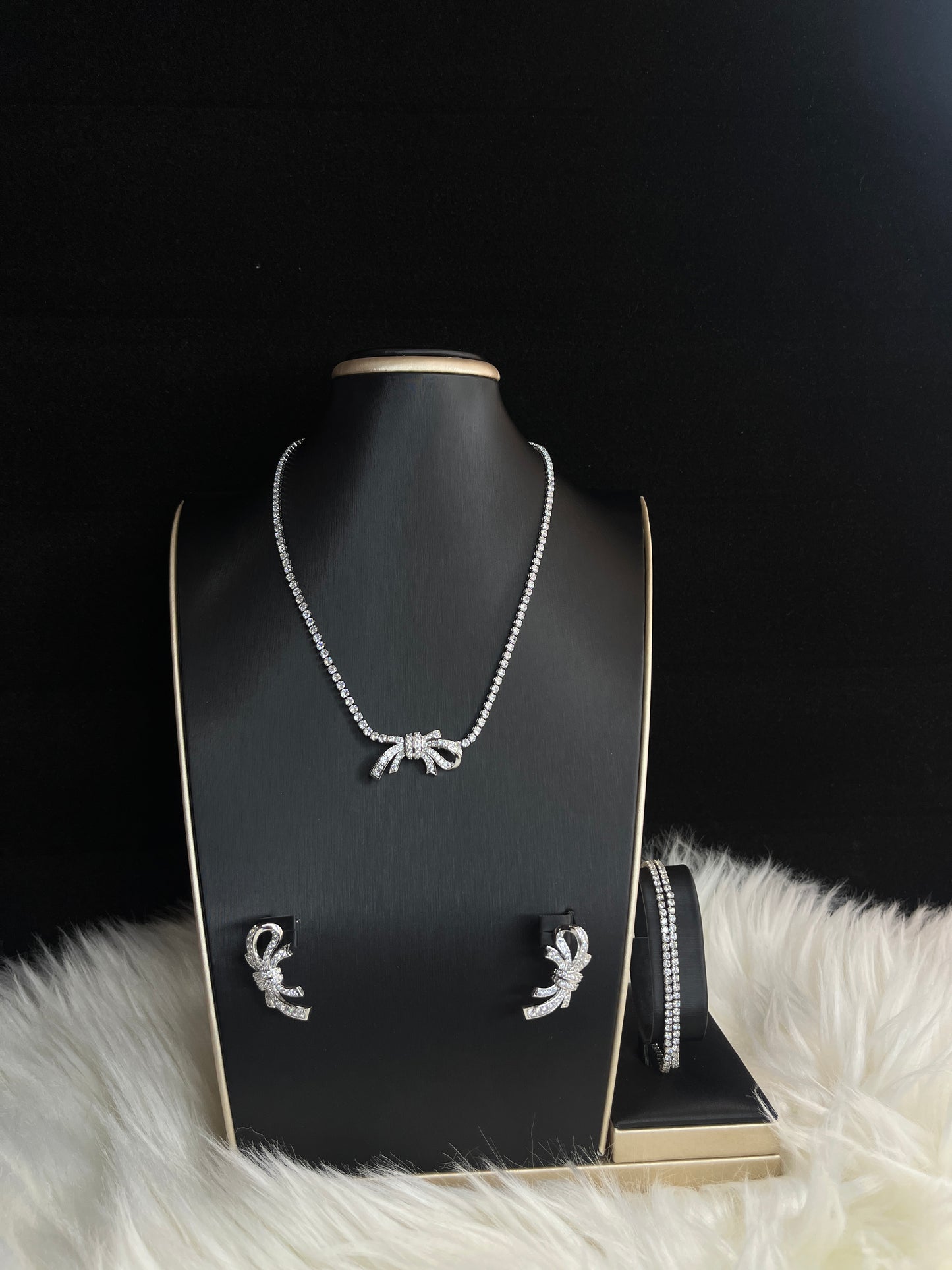 Zircon set (Rbs331)