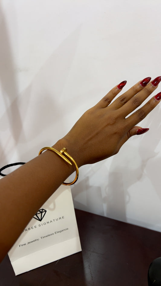 Bracelet (Rb324)