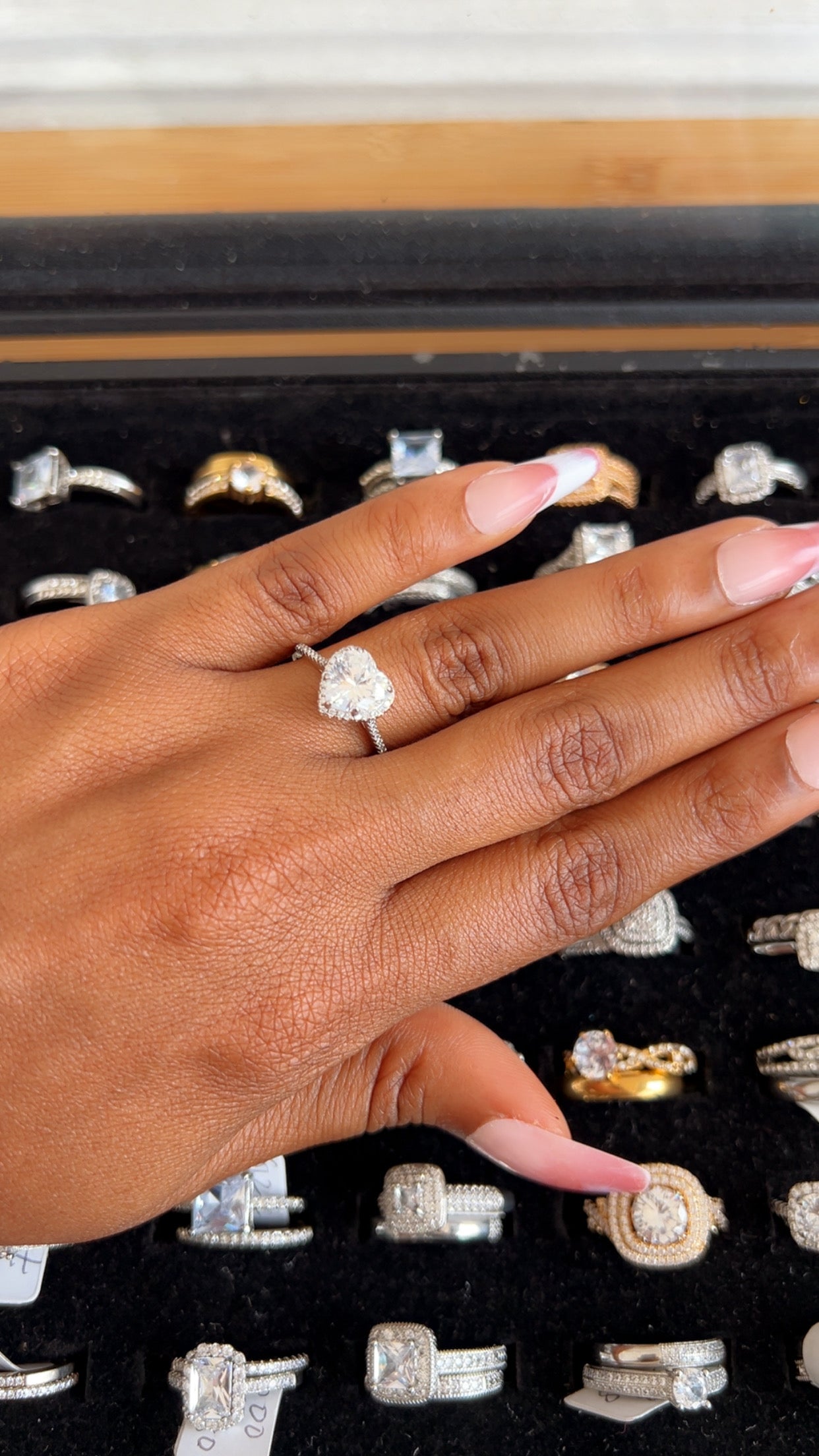 Women’s Engagement Ring (RR007)