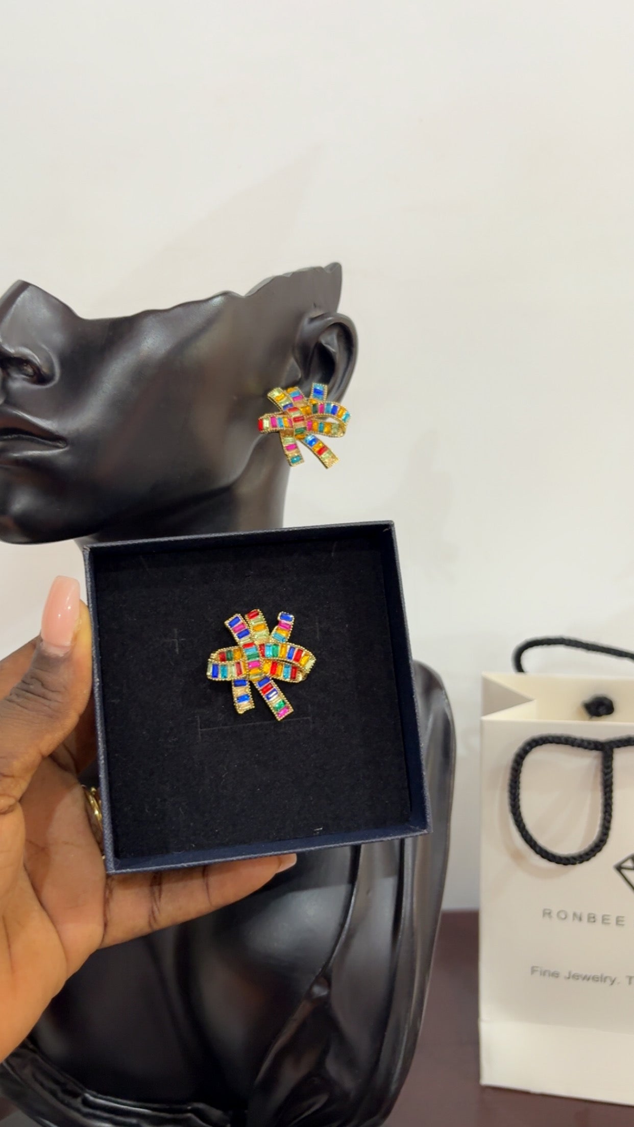 Earrings (RBE191)