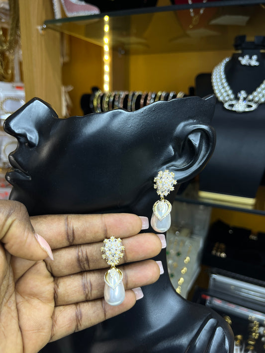 Statement earring