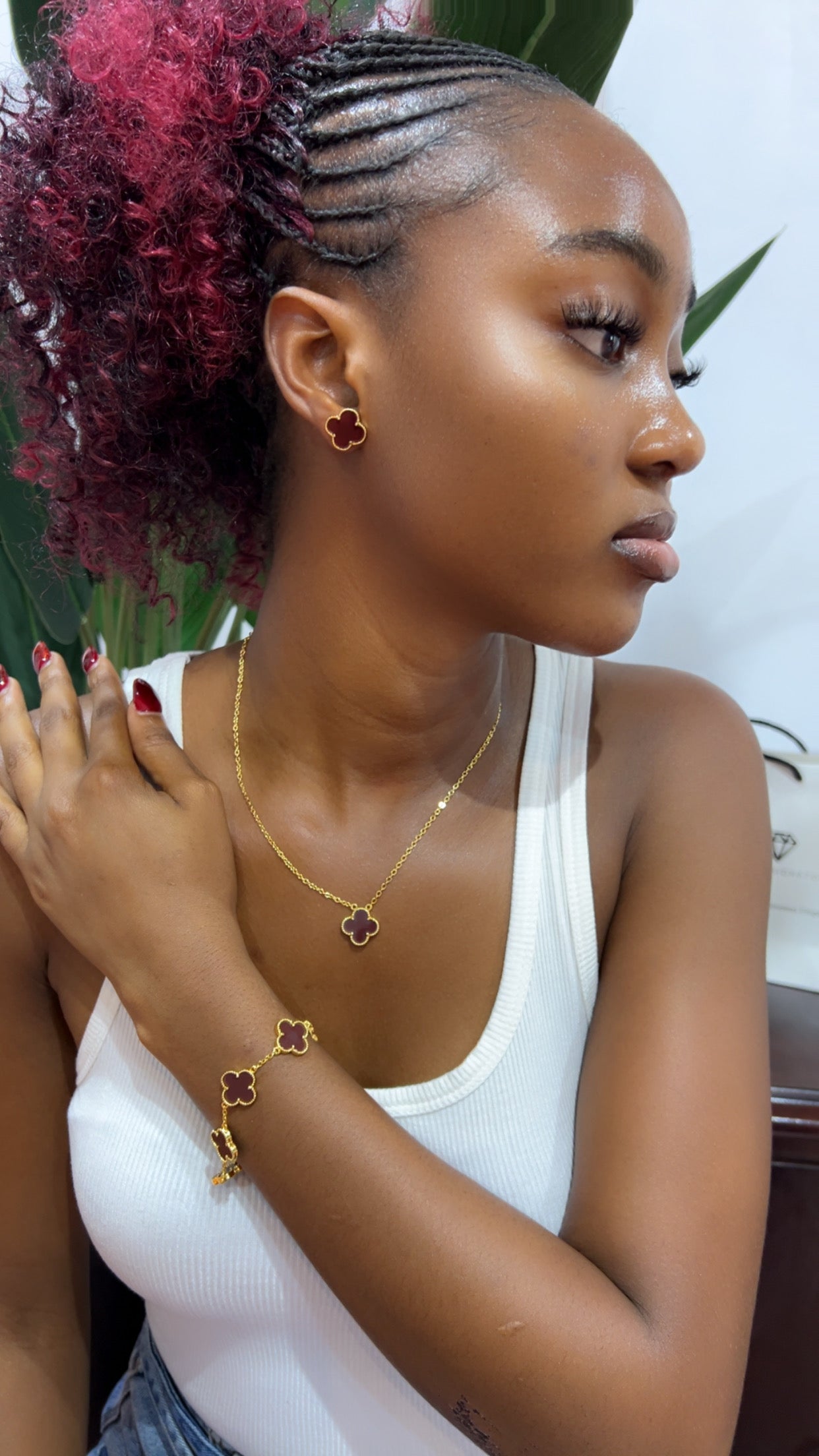 Clove set (color wine)