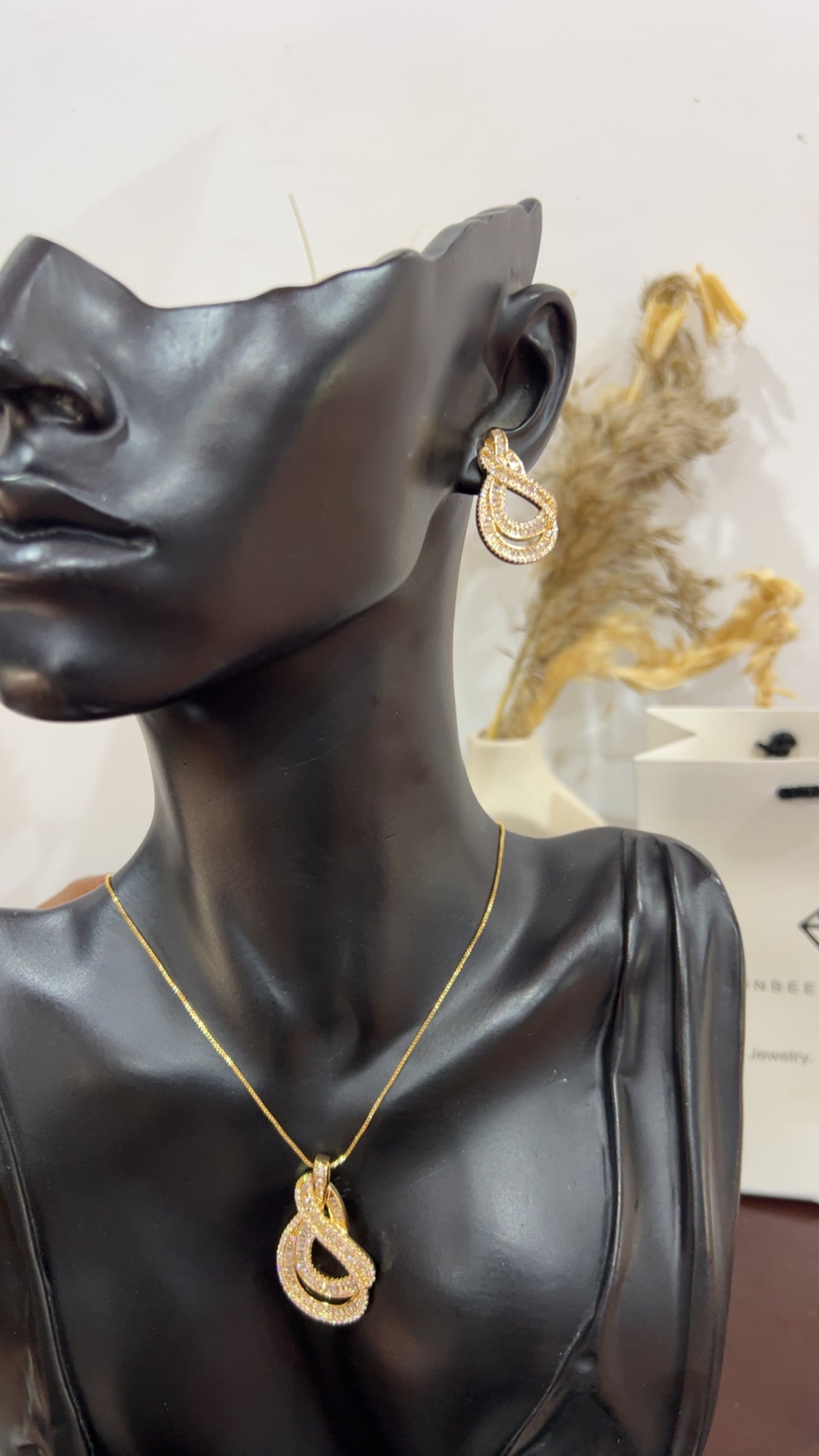 Titi jewelry set (Rbs588)