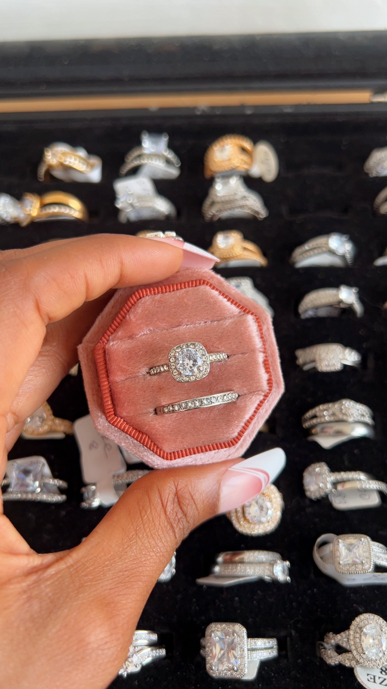 Women’s Engagement Ring (RR083)